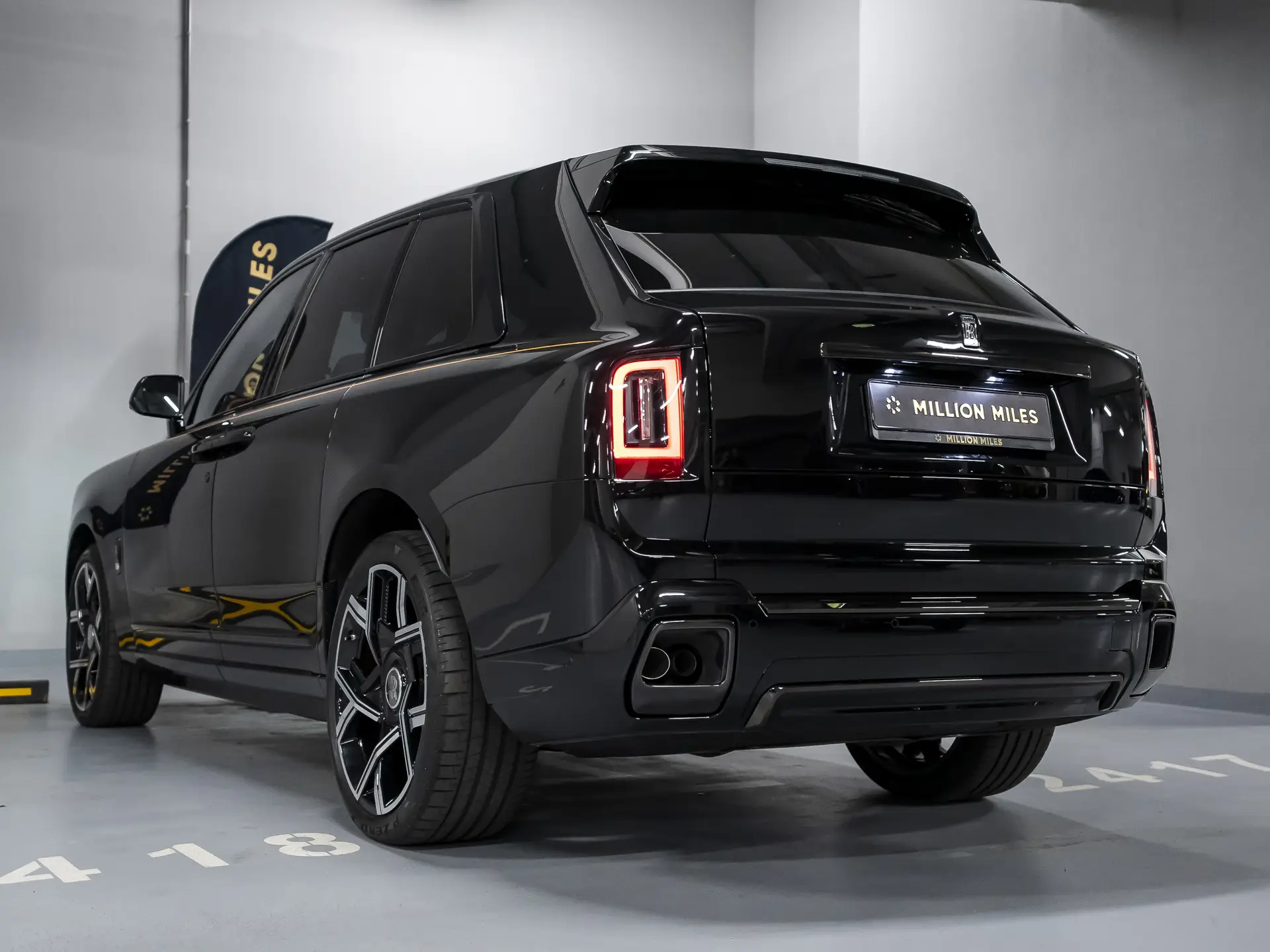 Rolls-Royce Cullinan Black Badge, I Рестайлинг, 2025 купить в салоне Million Miles
