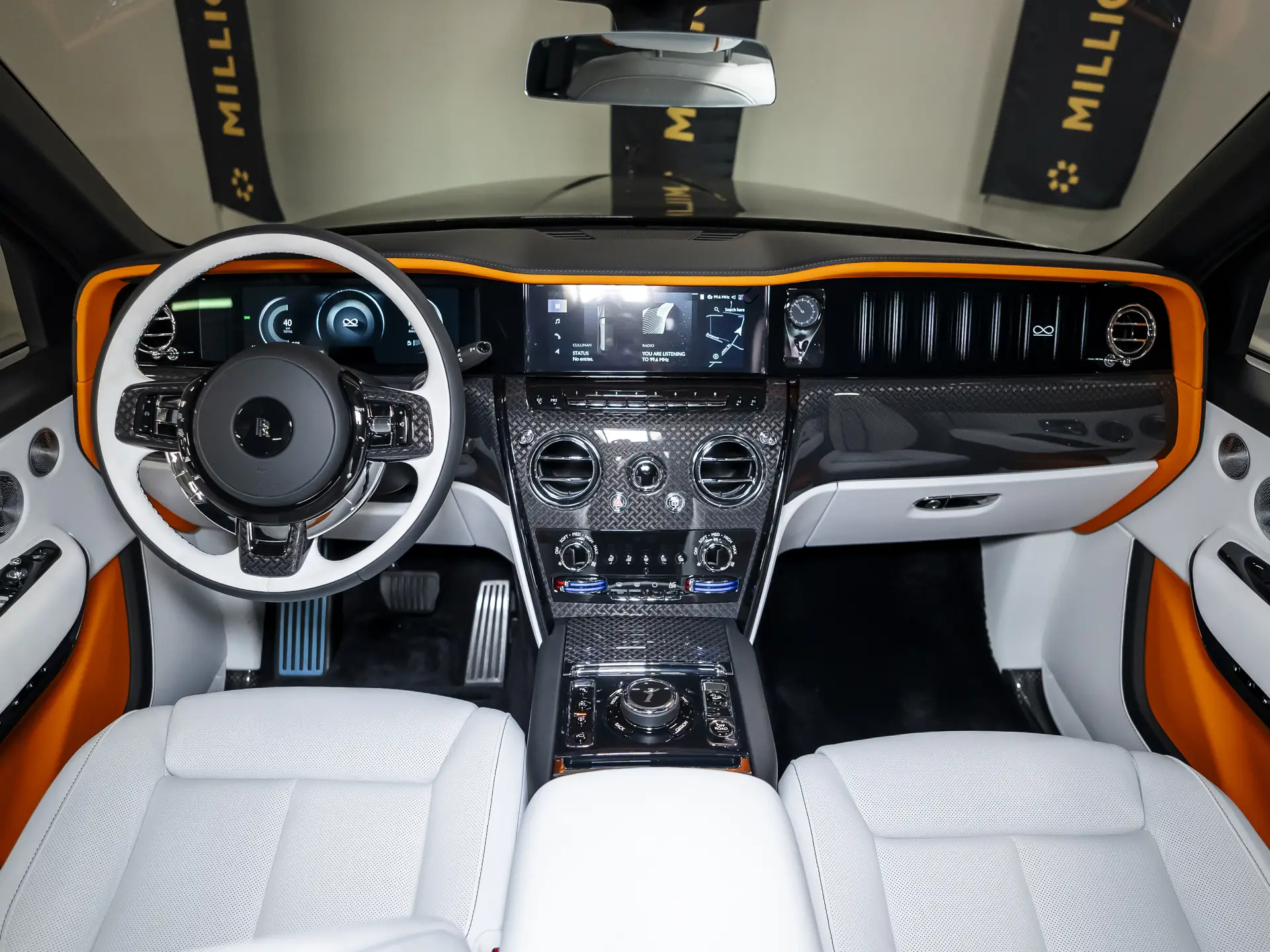 Rolls-Royce Cullinan Black Badge, I Рестайлинг, 2025 купить в салоне Million Miles