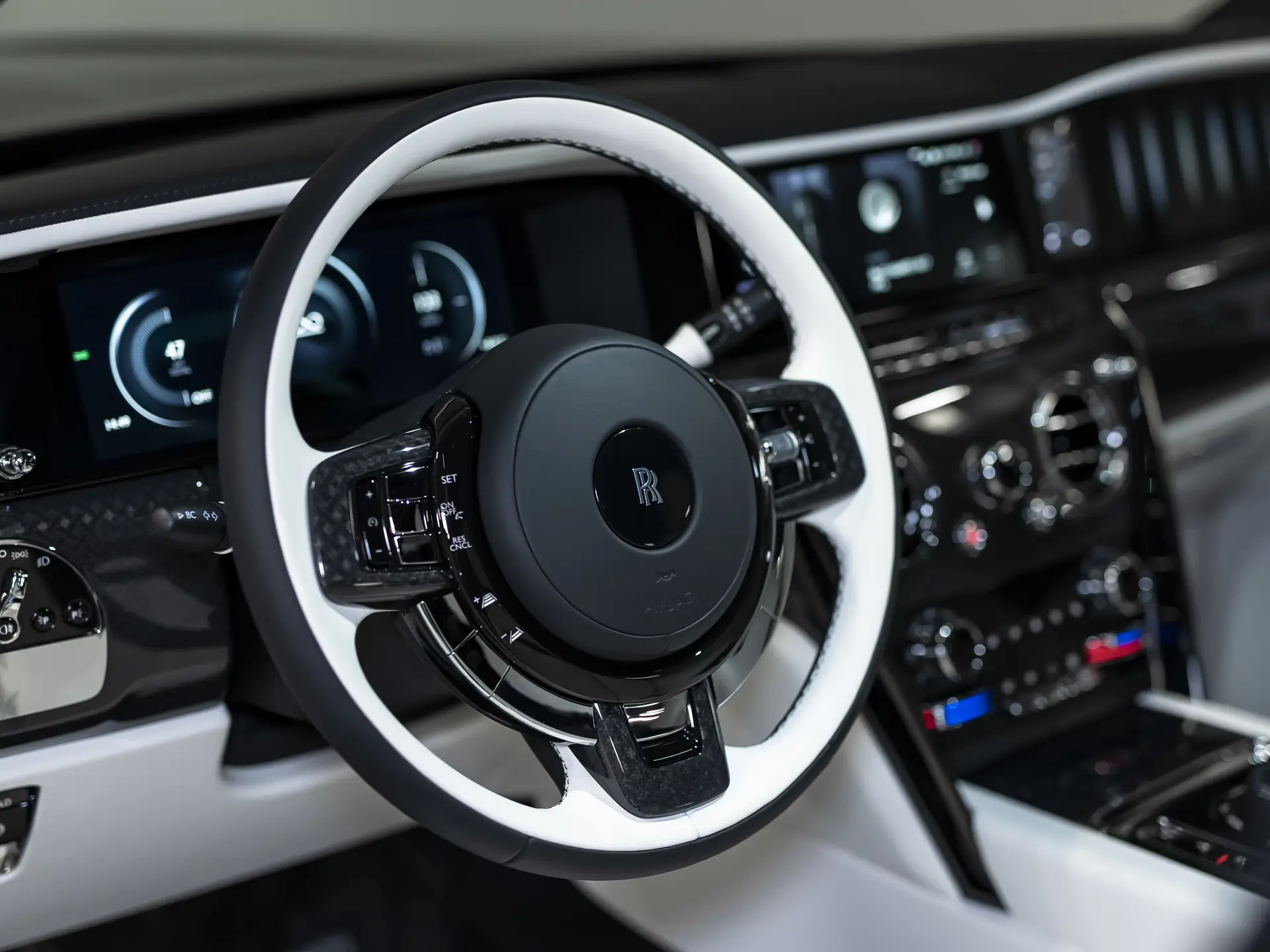 Rolls-Royce Cullinan, I Рестайлинг, 2025 купить в салоне Million Miles