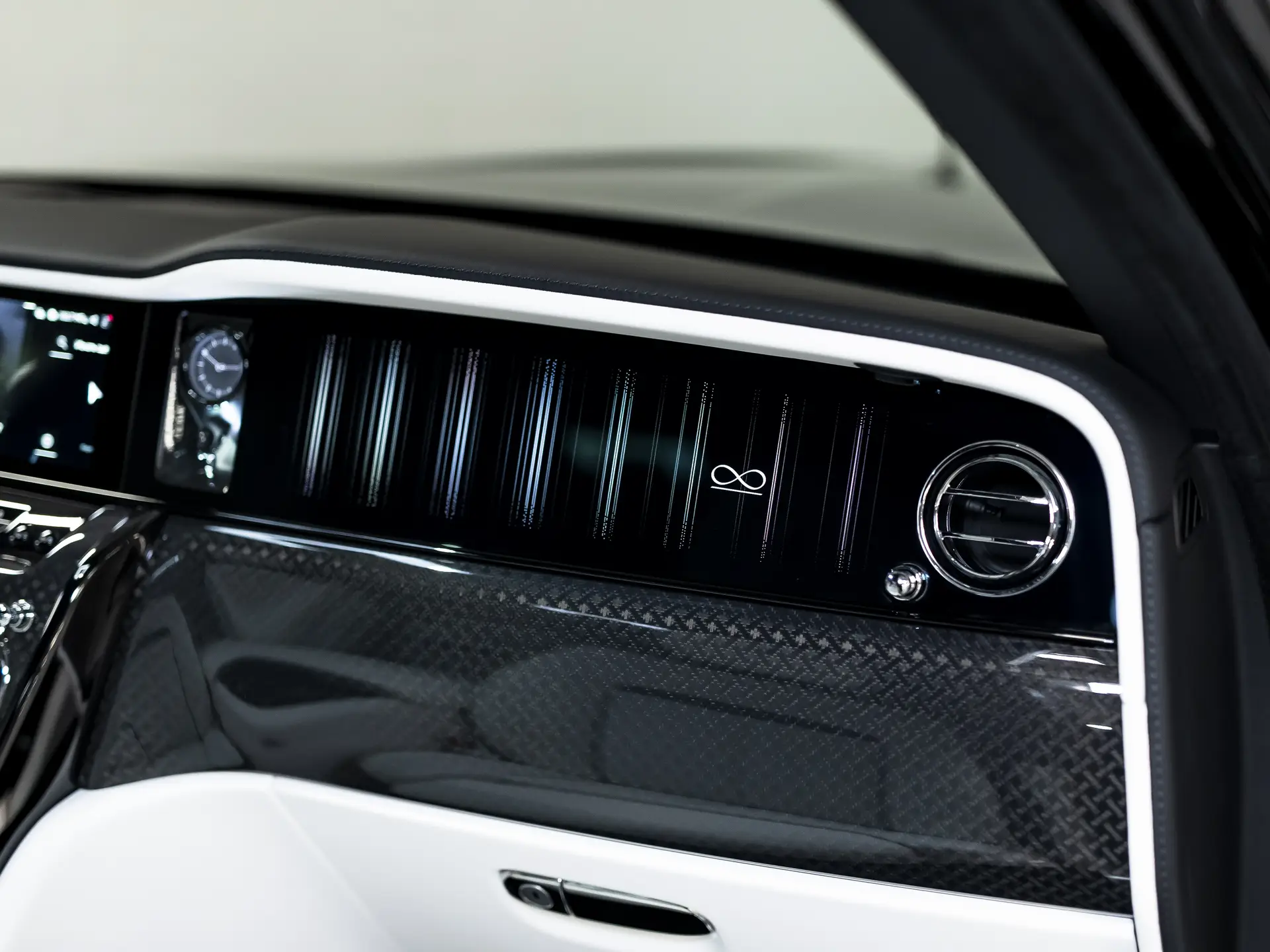 Rolls-Royce Cullinan, I Рестайлинг, 2025 купить в салоне Million Miles