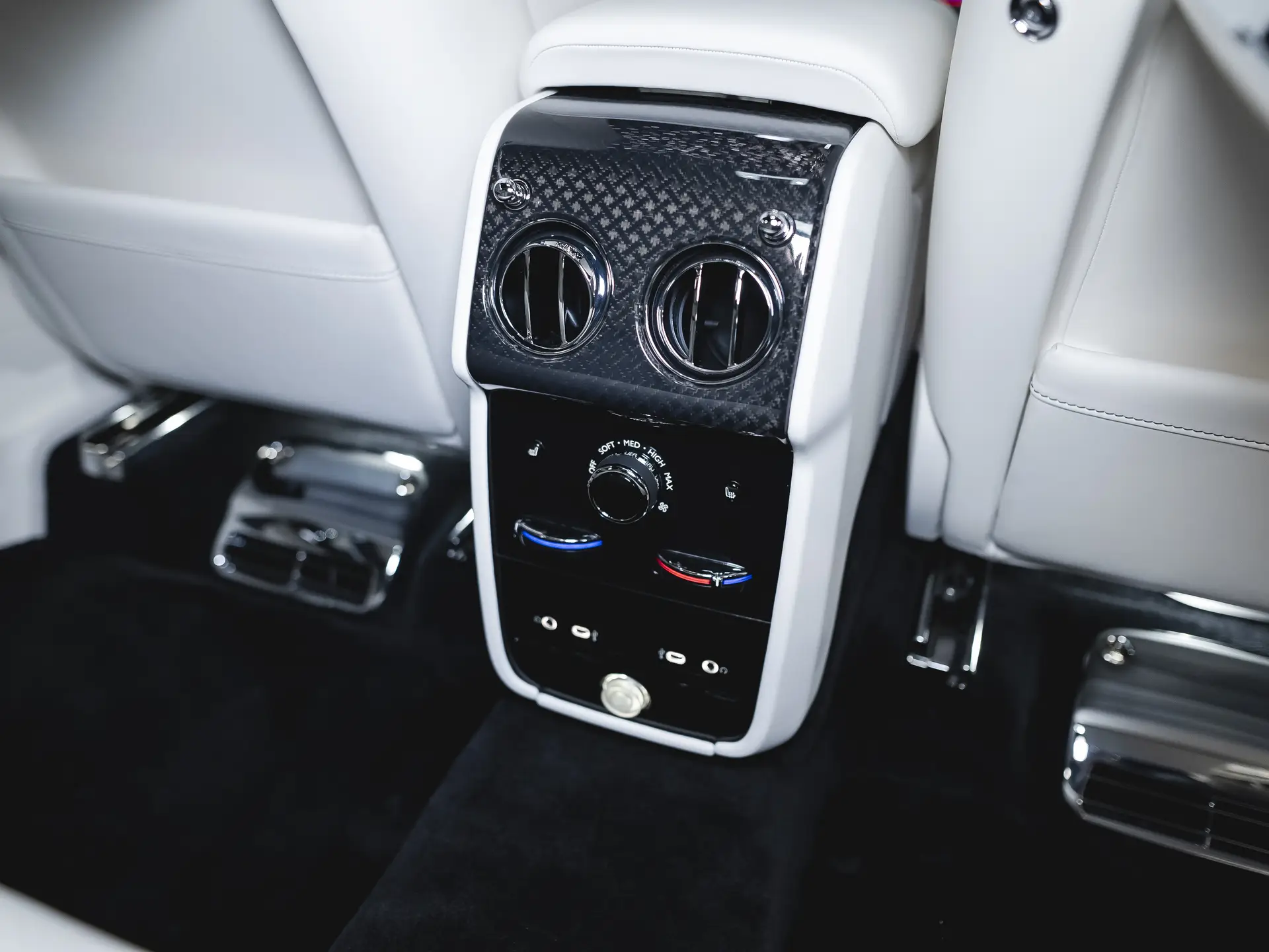 Rolls-Royce Cullinan, I Рестайлинг, 2025 купить в салоне Million Miles