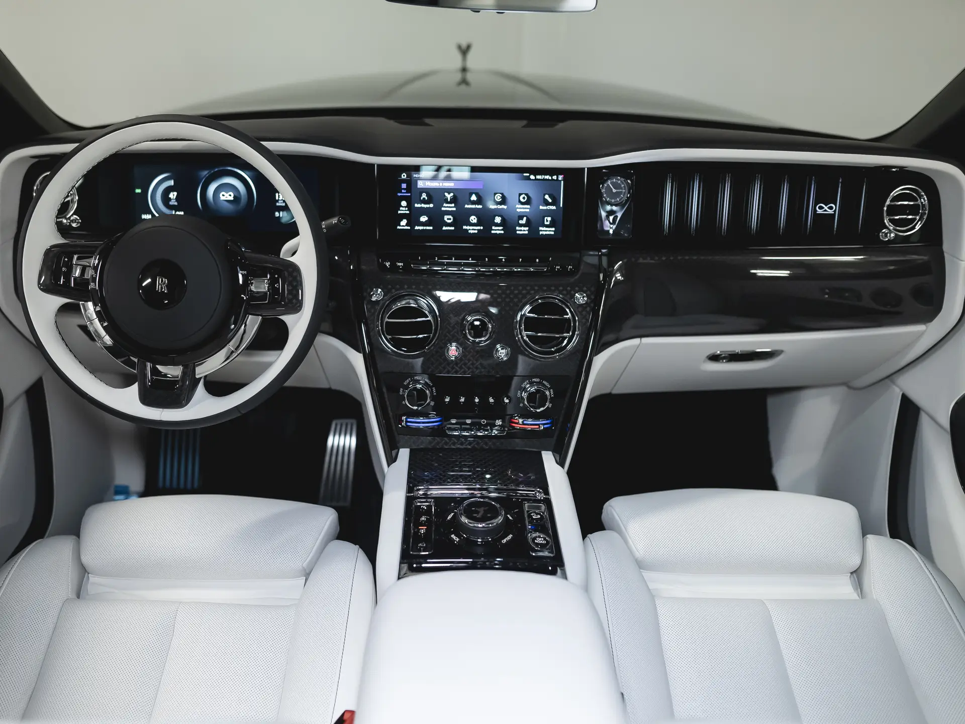 Rolls-Royce Cullinan, I Рестайлинг, 2025 купить в салоне Million Miles