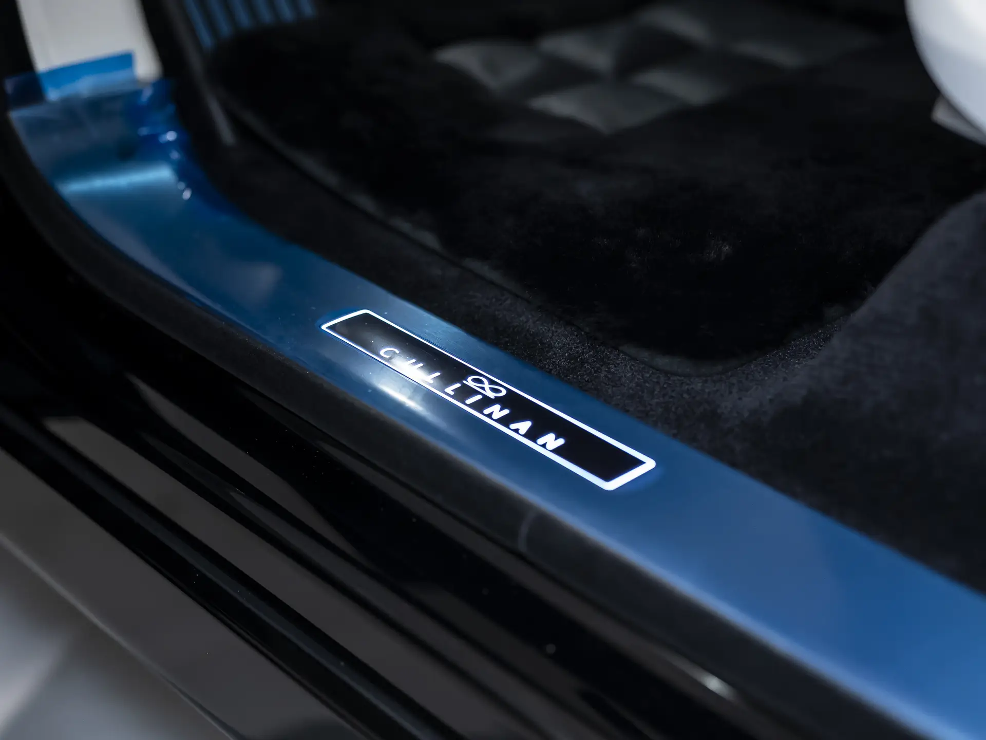 Rolls-Royce Cullinan, I Рестайлинг, 2025 купить в салоне Million Miles