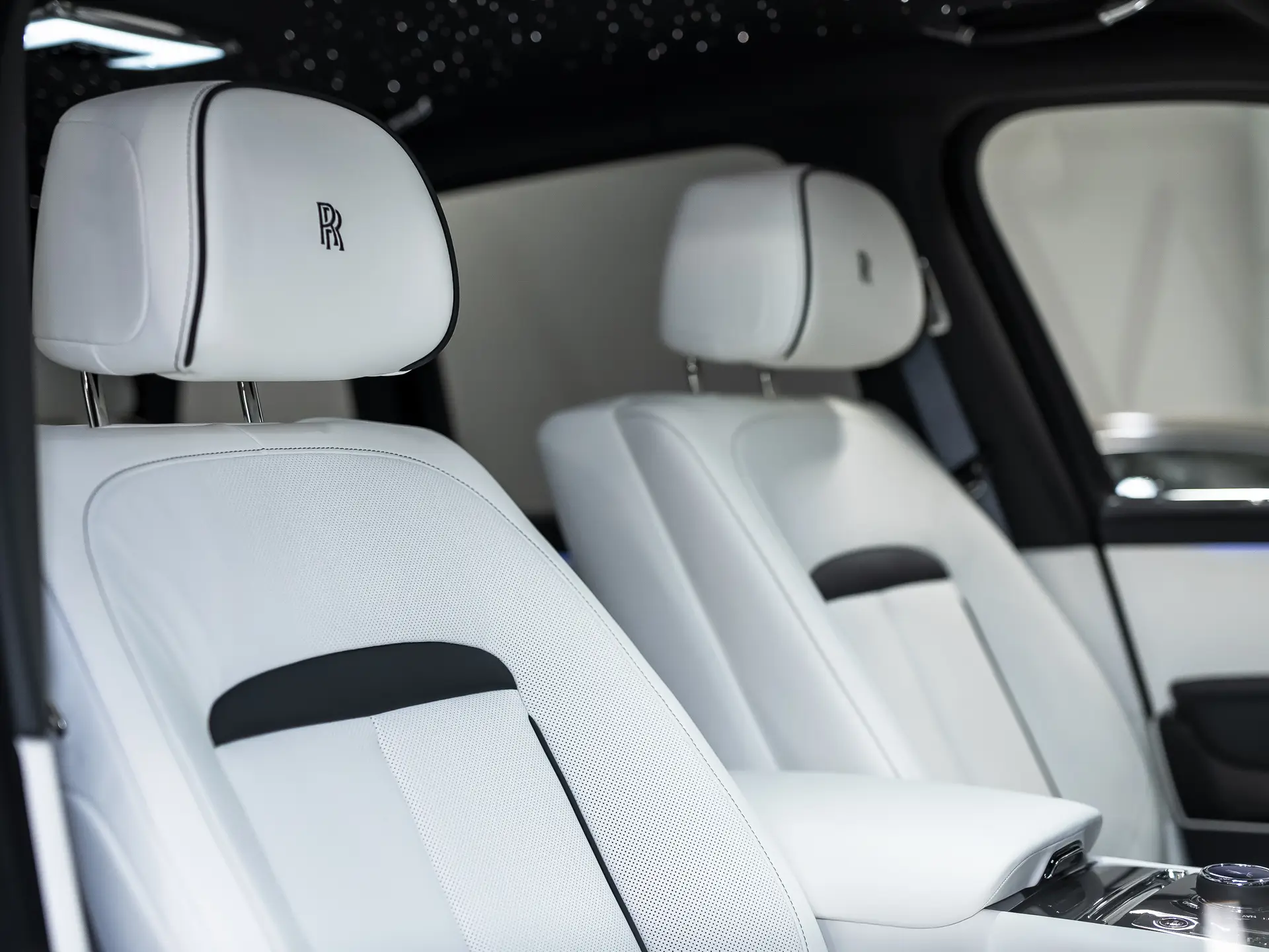 Rolls-Royce Cullinan, I Рестайлинг, 2025 купить в салоне Million Miles