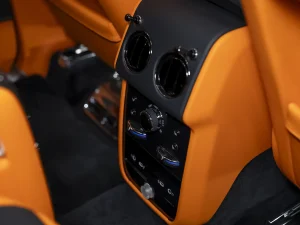 Rolls-Royce Cullinan Black Badge, I Рестайлинг, 2025 купить в салоне Million Miles