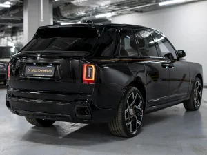 Rolls-Royce Cullinan Black Badge, I Рестайлинг, 2025 купить в салоне Million Miles