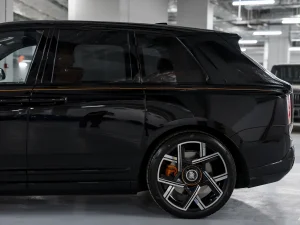 Rolls-Royce Cullinan Black Badge, I Рестайлинг, 2025 купить в салоне Million Miles