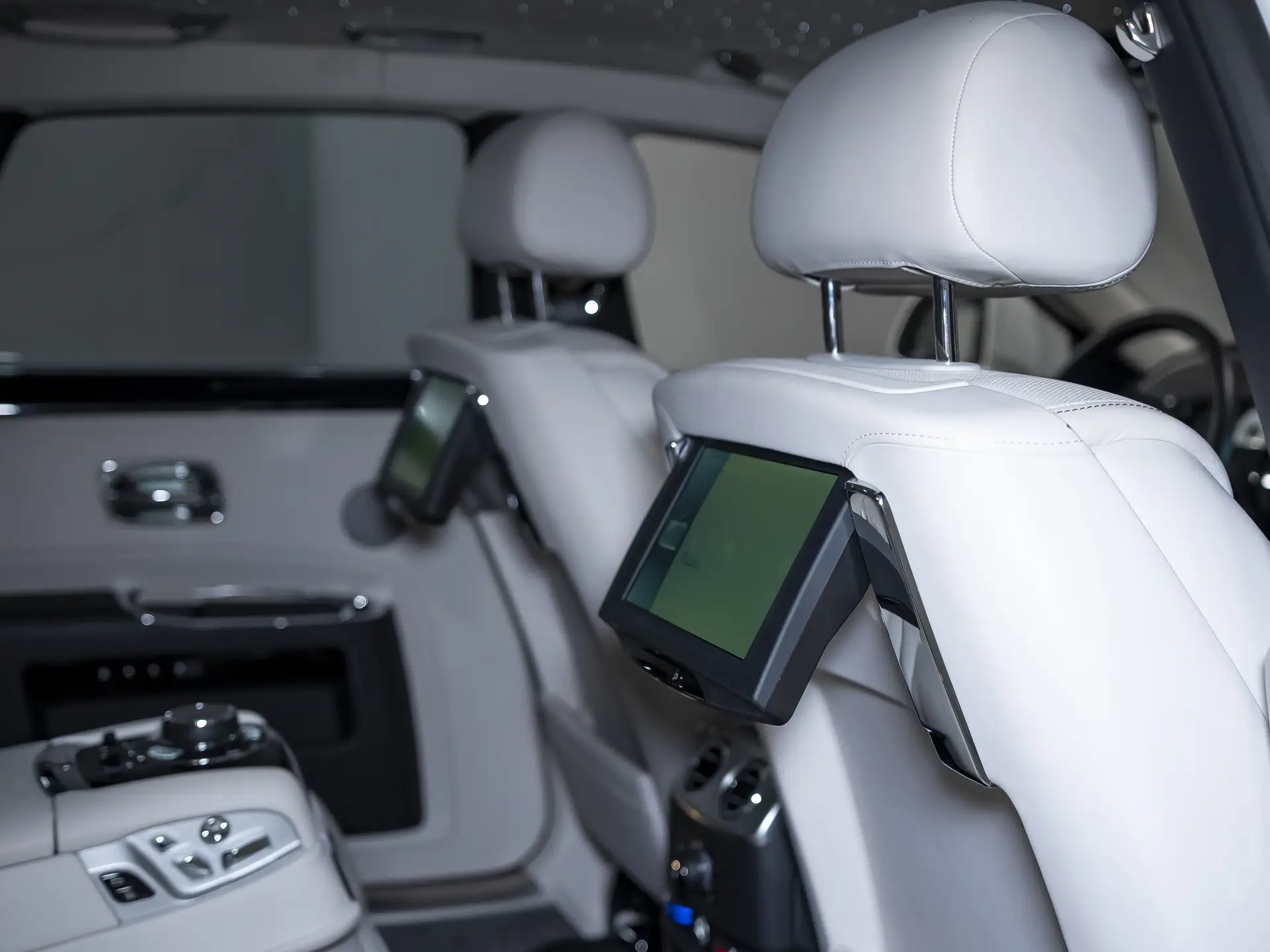 Rolls-Royce Ghost, I Рестайлинг (Series II), 2016 купить в салоне Million Miles