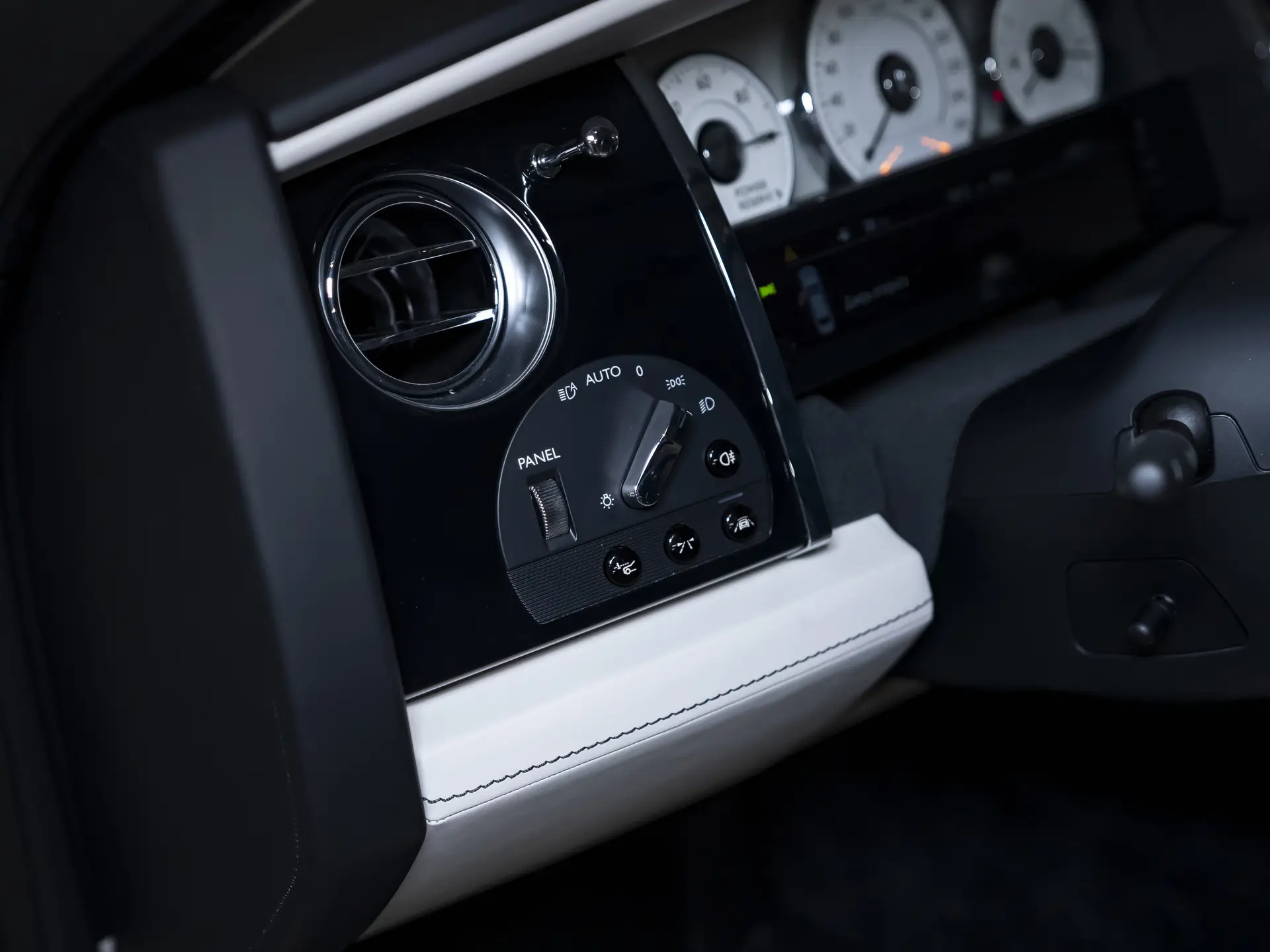 Rolls-Royce Ghost, I Рестайлинг (Series II), 2016 купить в салоне Million Miles