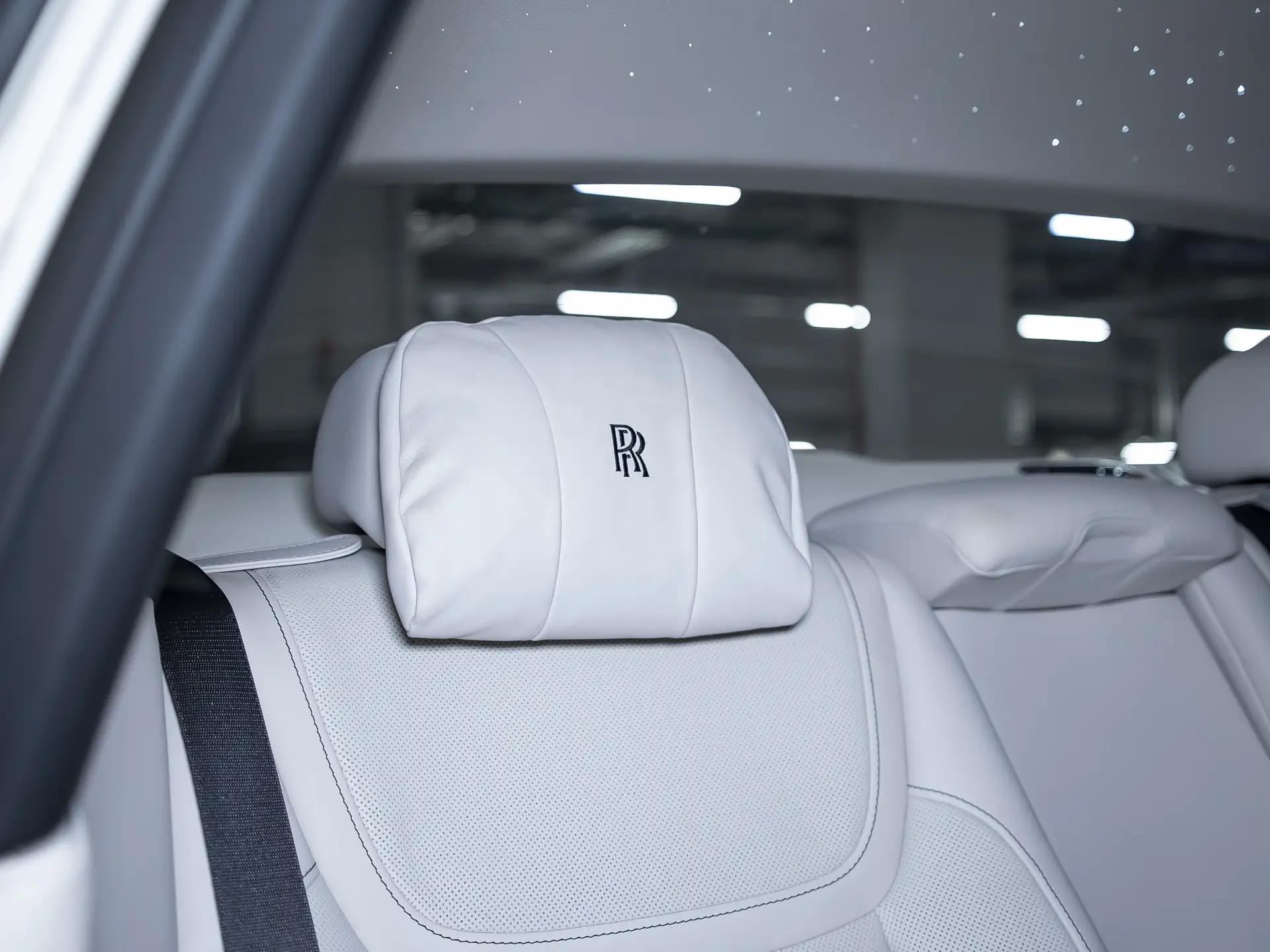 Rolls-Royce Ghost, I Рестайлинг (Series II), 2016 купить в салоне Million Miles