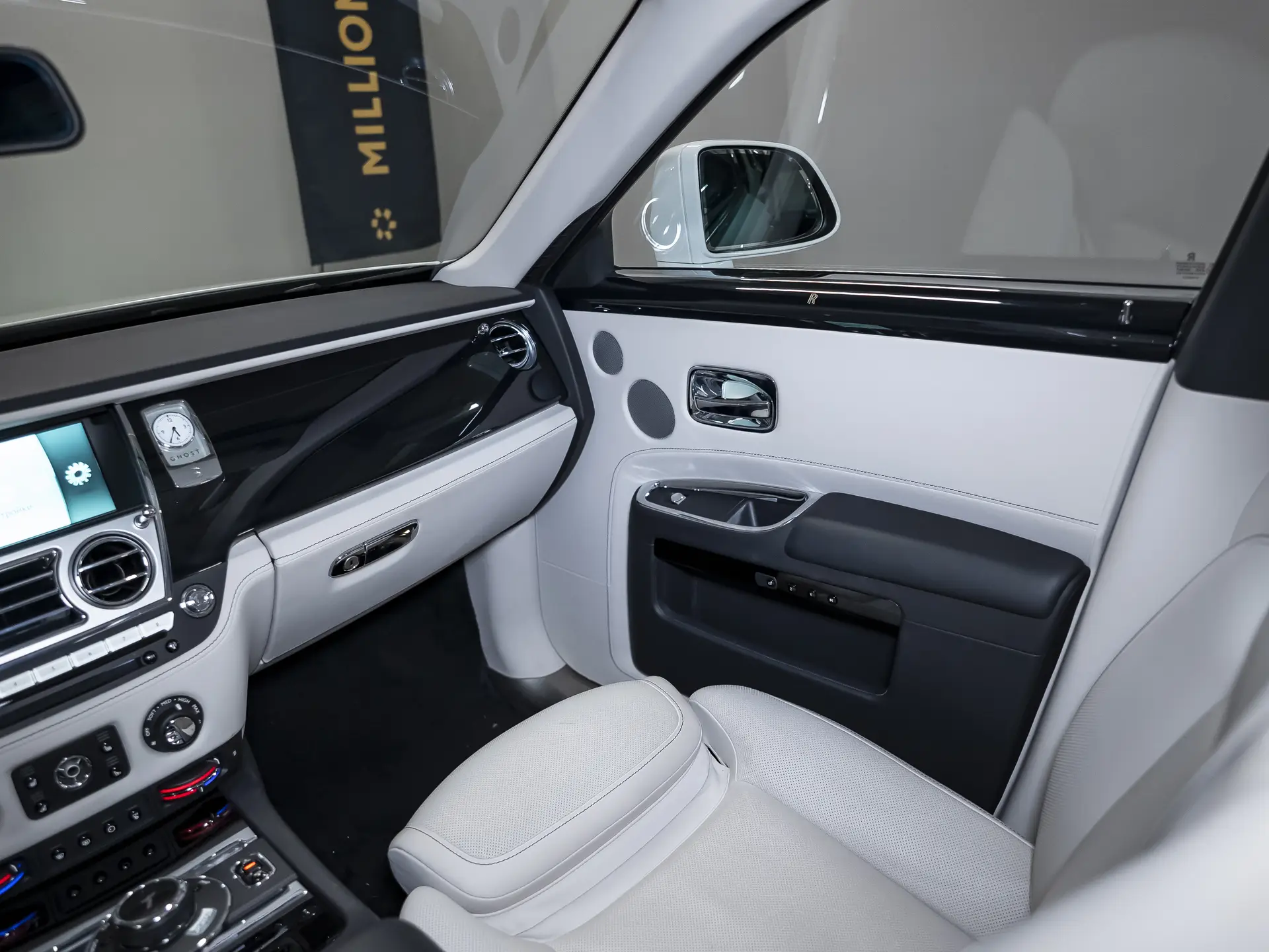 Rolls-Royce Ghost, I Рестайлинг (Series II), 2016 купить в салоне Million Miles