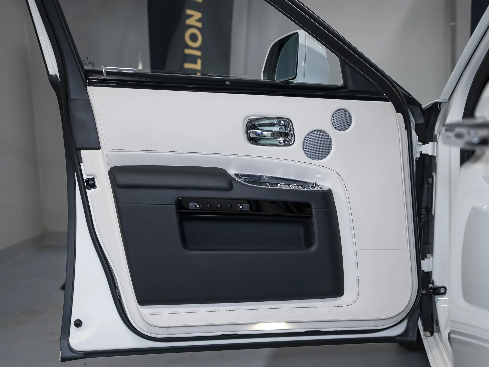 Rolls-Royce Ghost, I Рестайлинг (Series II), 2016 купить в салоне Million Miles