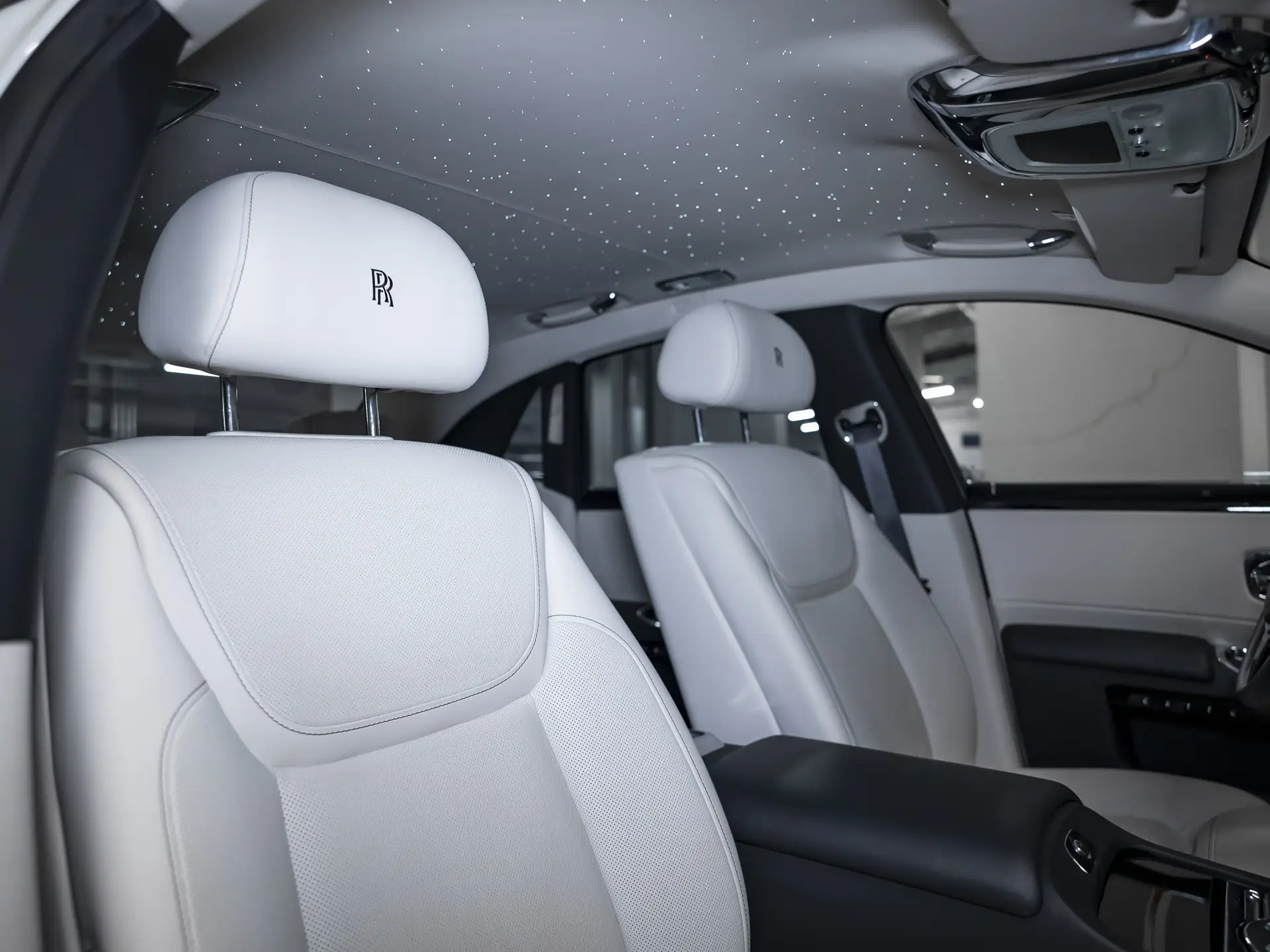 Rolls-Royce Ghost, I Рестайлинг (Series II), 2016 купить в салоне Million Miles