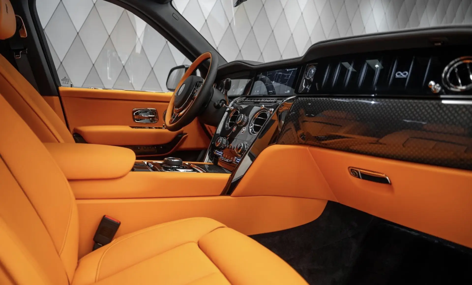 Rolls-Royce Cullinan, I Рестайлинг, 2025 купить в салоне Million Miles