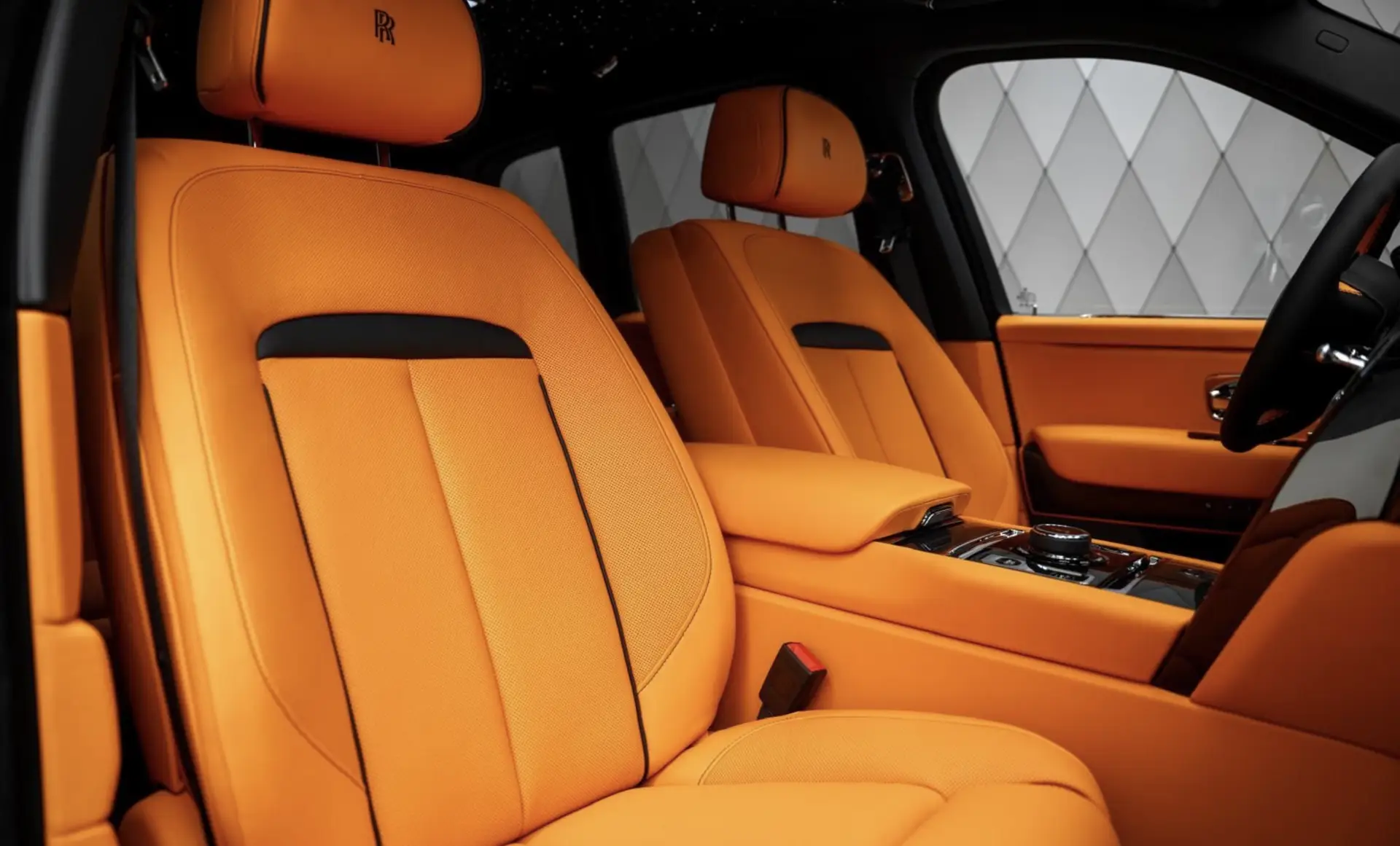 Rolls-Royce Cullinan, I Рестайлинг, 2025 купить в салоне Million Miles