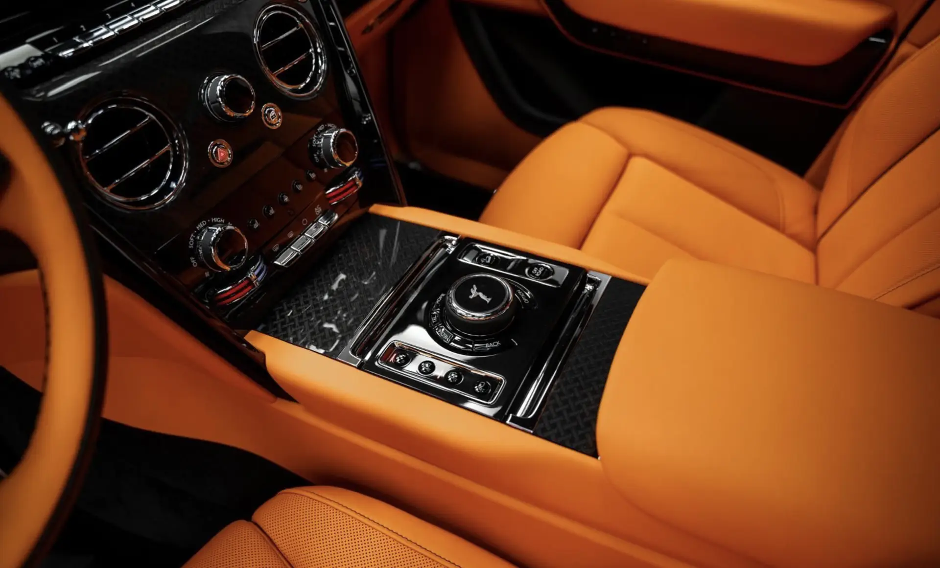 Rolls-Royce Cullinan, I Рестайлинг, 2025 купить в салоне Million Miles