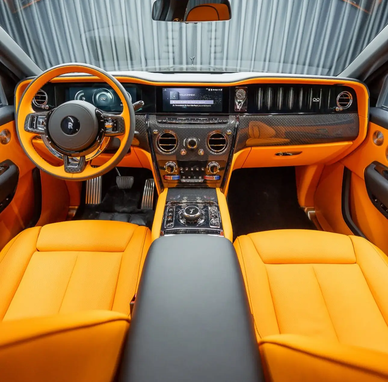 Rolls-Royce Cullinan, I Рестайлинг, 2025 купить в салоне Million Miles