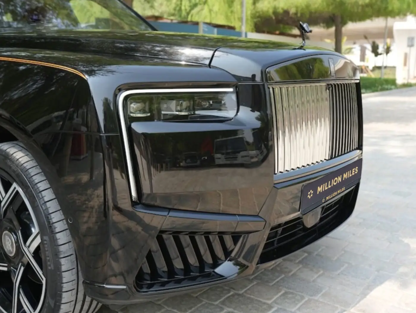 Rolls-Royce Cullinan Black Badge, I Рестайлинг, 2025 купить в салоне Million Miles