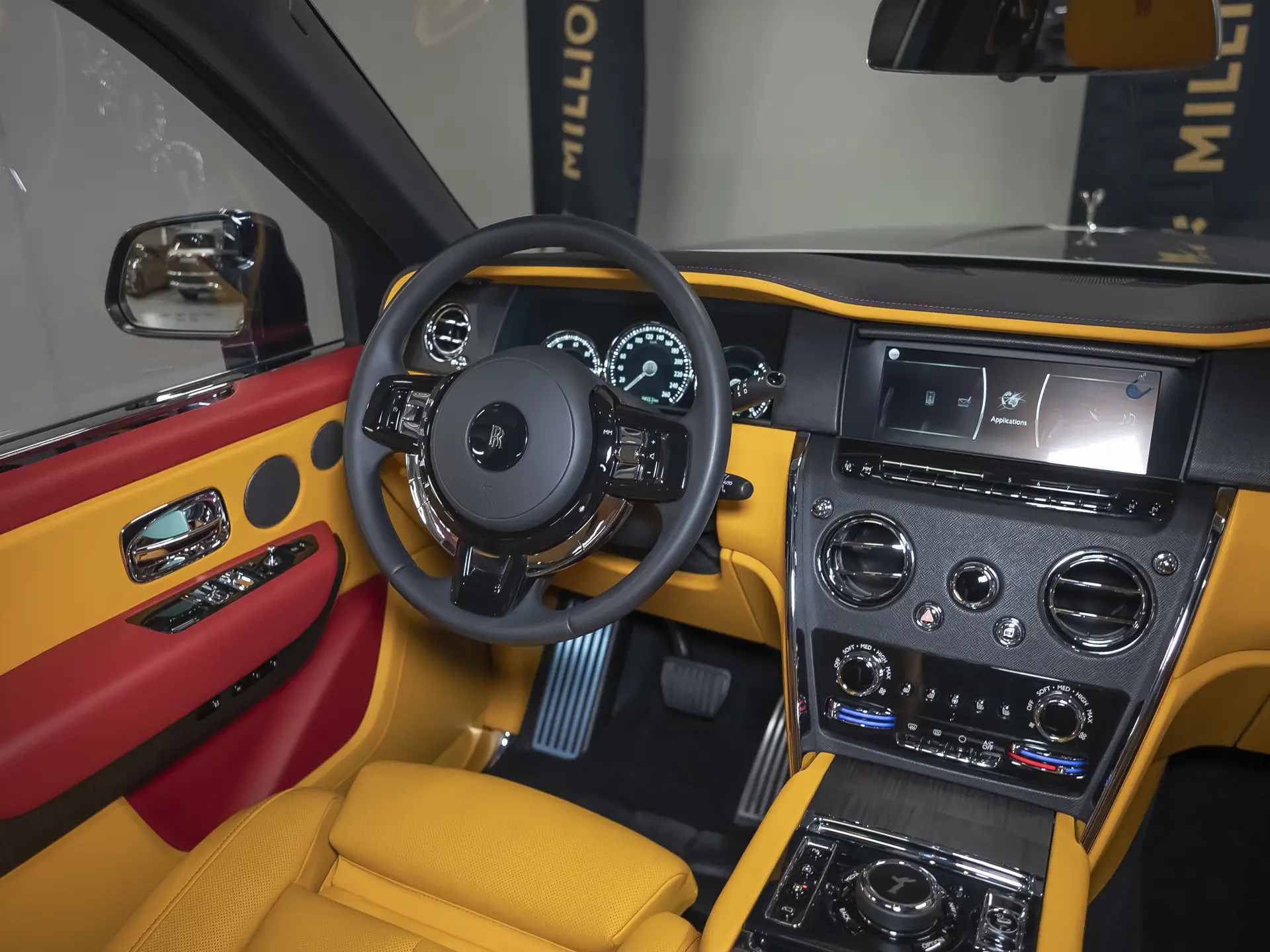 Rolls-Royce Cullinan, I, 2021 купить в салоне Million Miles