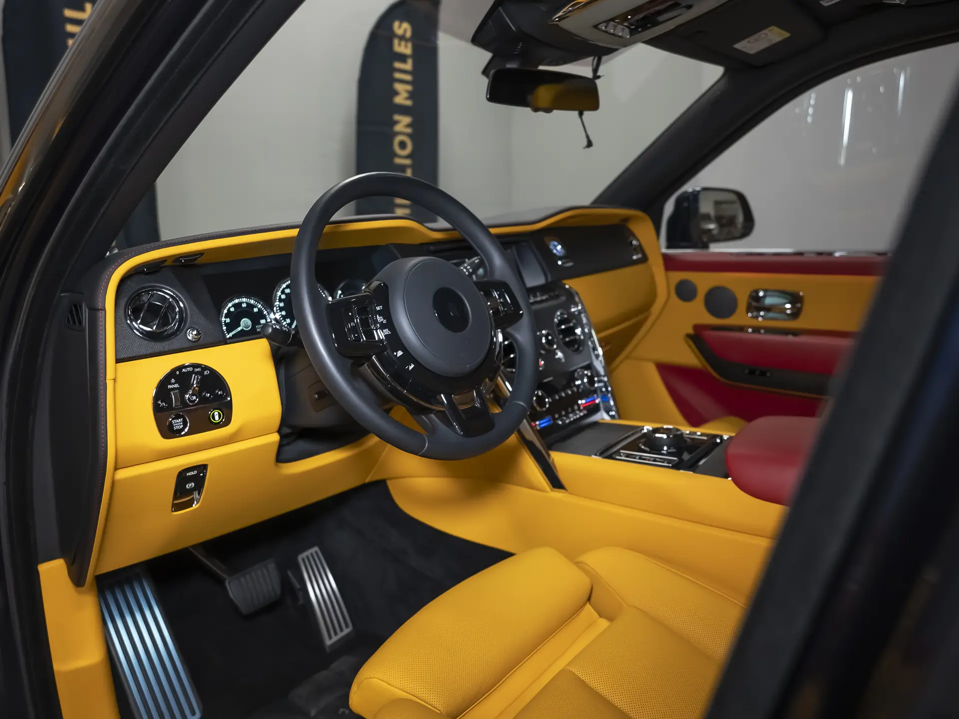 Rolls-Royce Cullinan, I, 2021 купить в салоне Million Miles