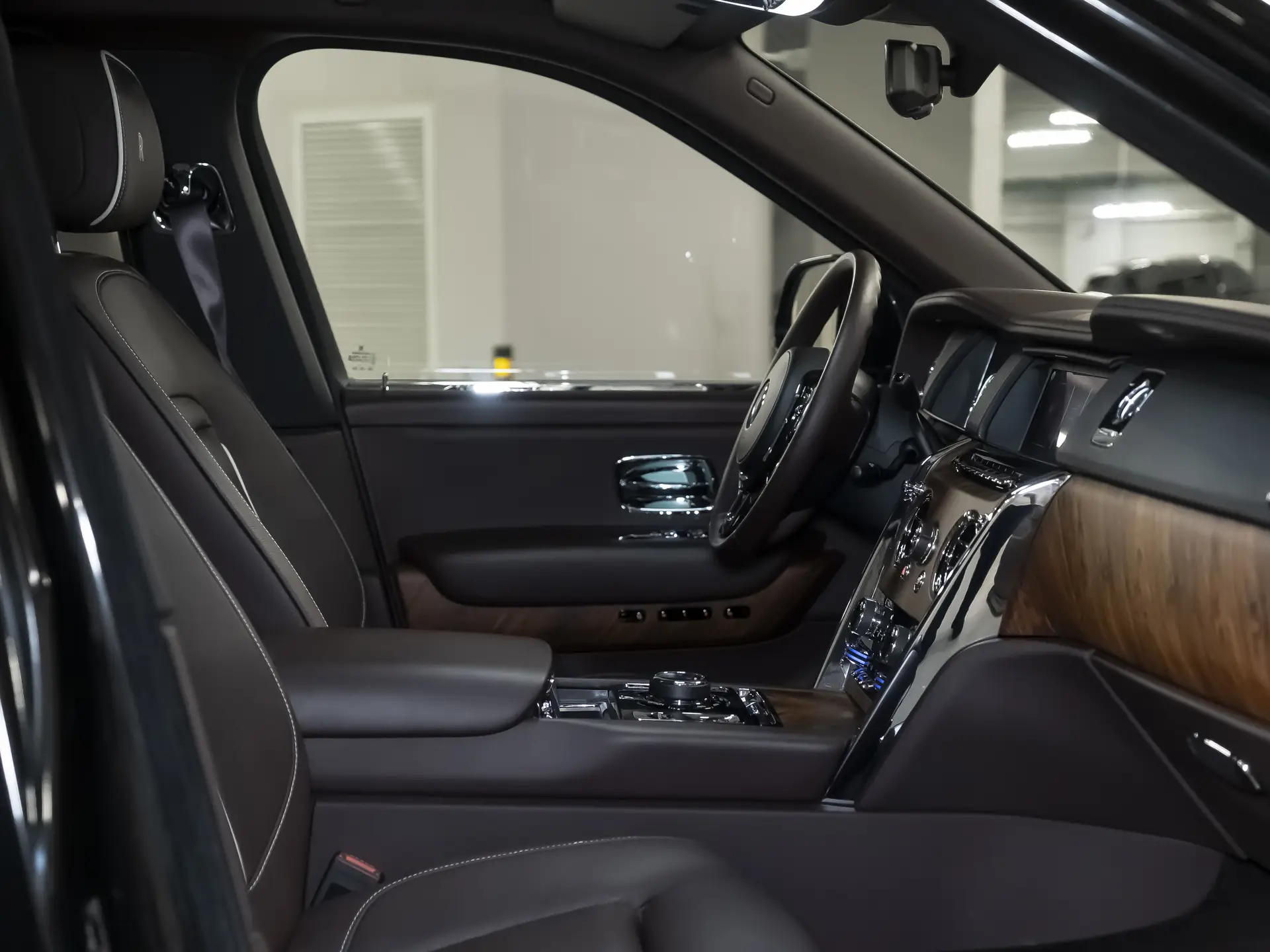 Rolls-Royce Cullinan, I, 2019 купить в салоне Million Miles