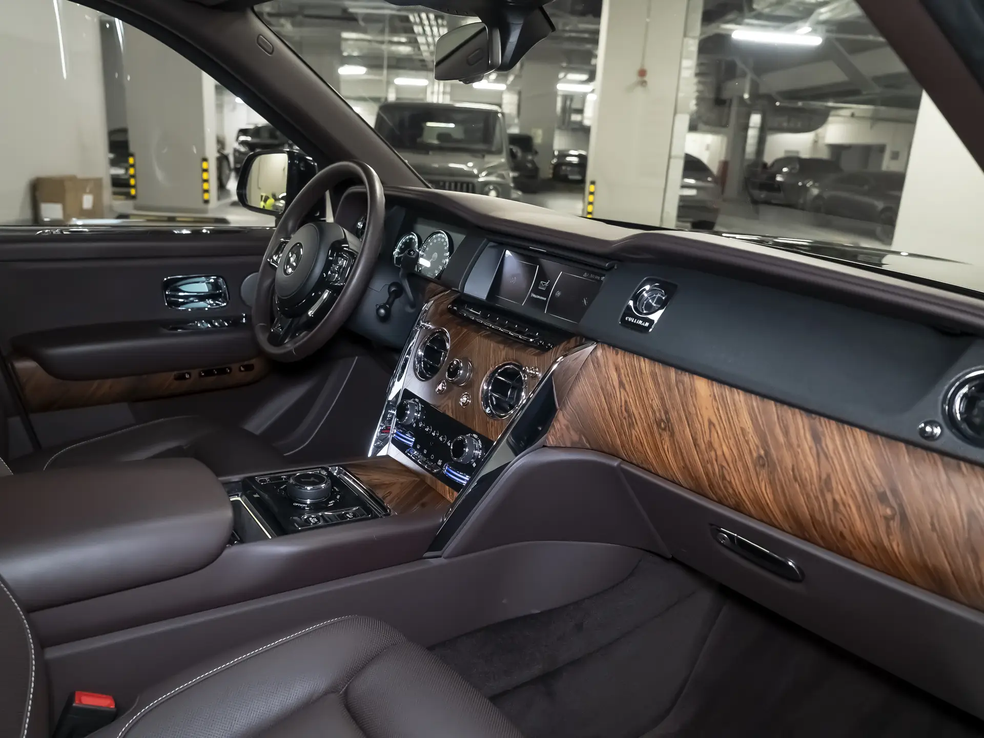 Rolls-Royce Cullinan, I, 2019 купить в салоне Million Miles