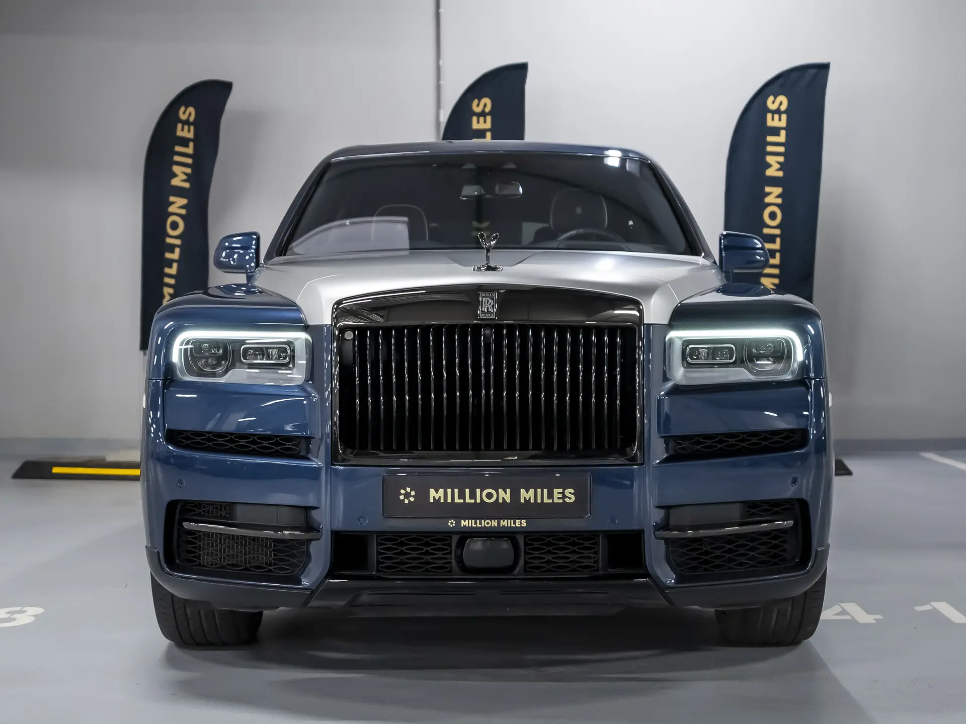 Rolls-Royce Cullinan Black Badge, I, 2021 купить в салоне Million Miles
