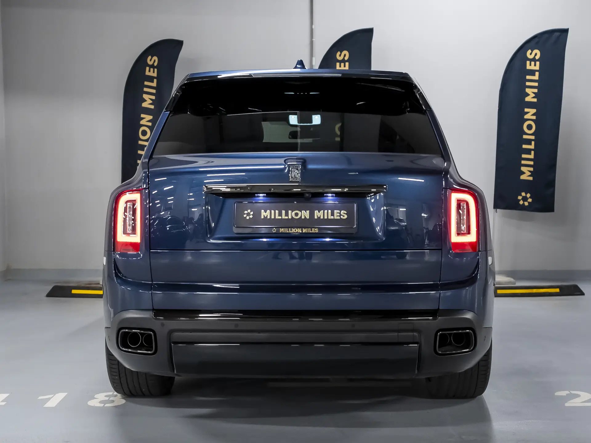 Rolls-Royce Cullinan Black Badge, I, 2021 купить в салоне Million Miles