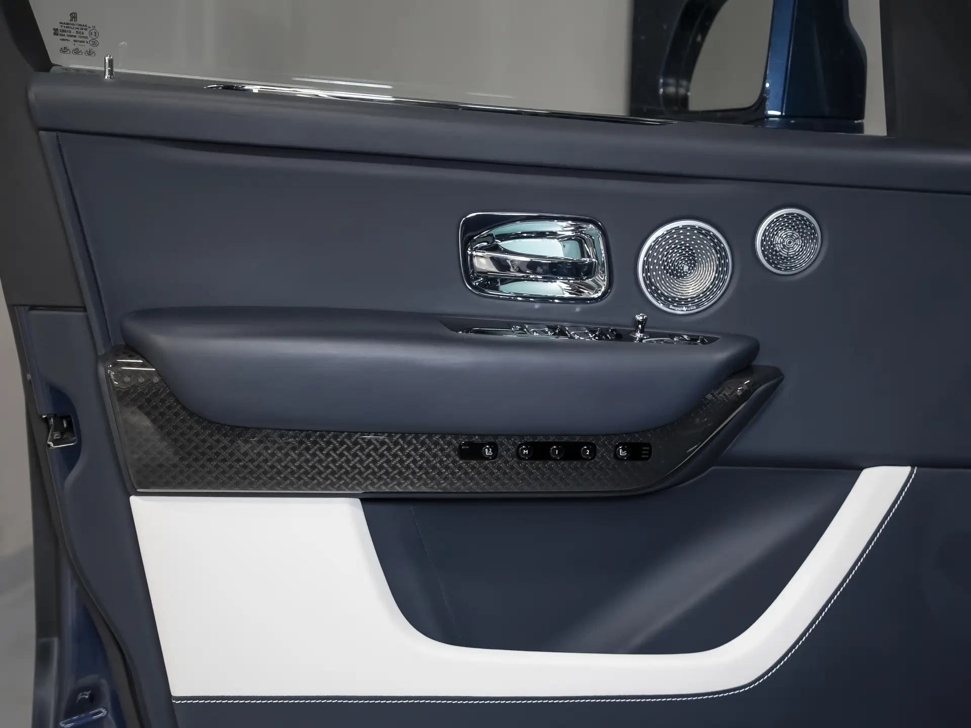 Rolls-Royce Cullinan Black Badge, I, 2021 купить в салоне Million Miles