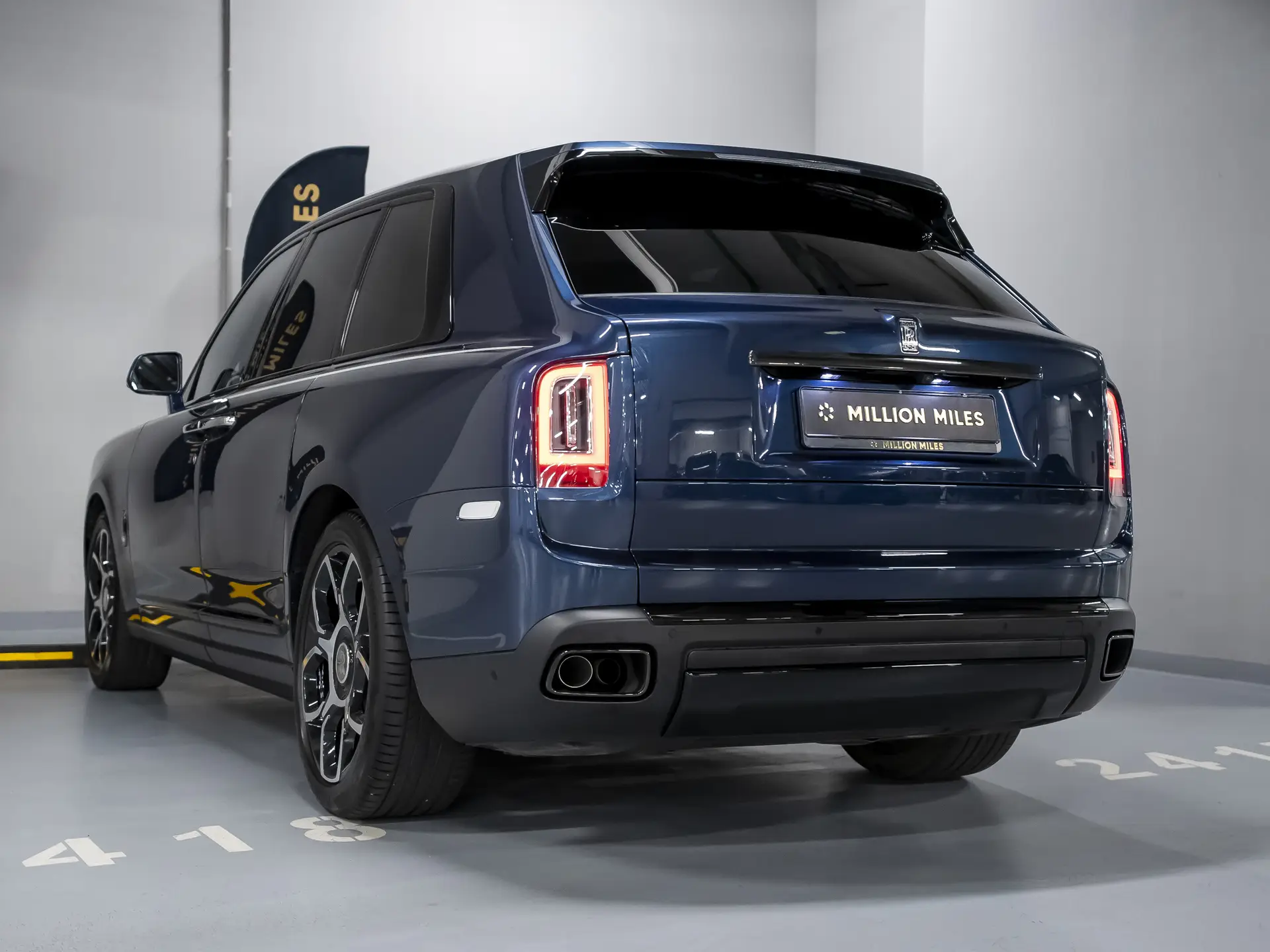 Rolls-Royce Cullinan Black Badge, I, 2021 купить в салоне Million Miles