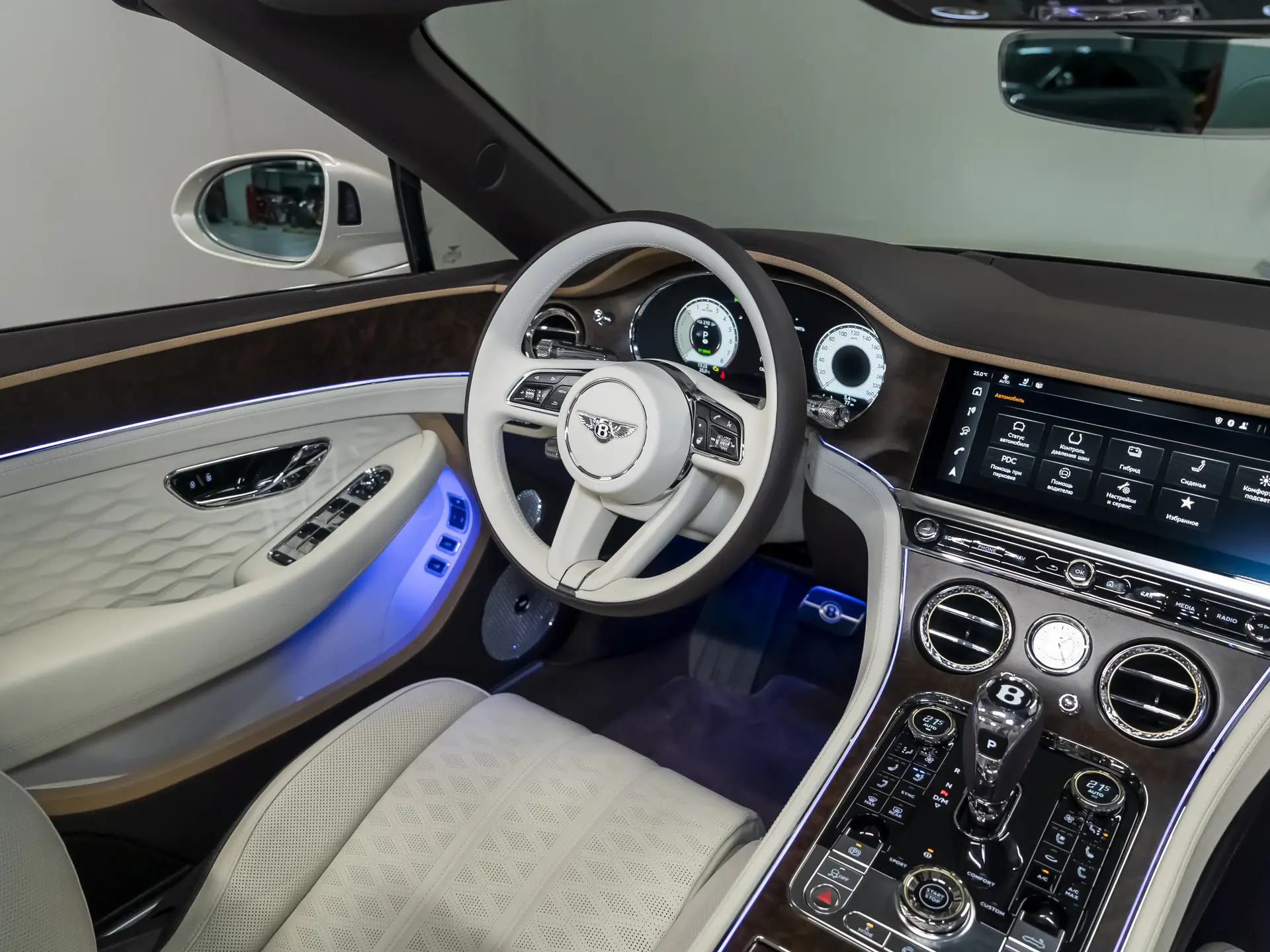 Bentley Continental GT, IV, 2025 купить в салоне Million Miles