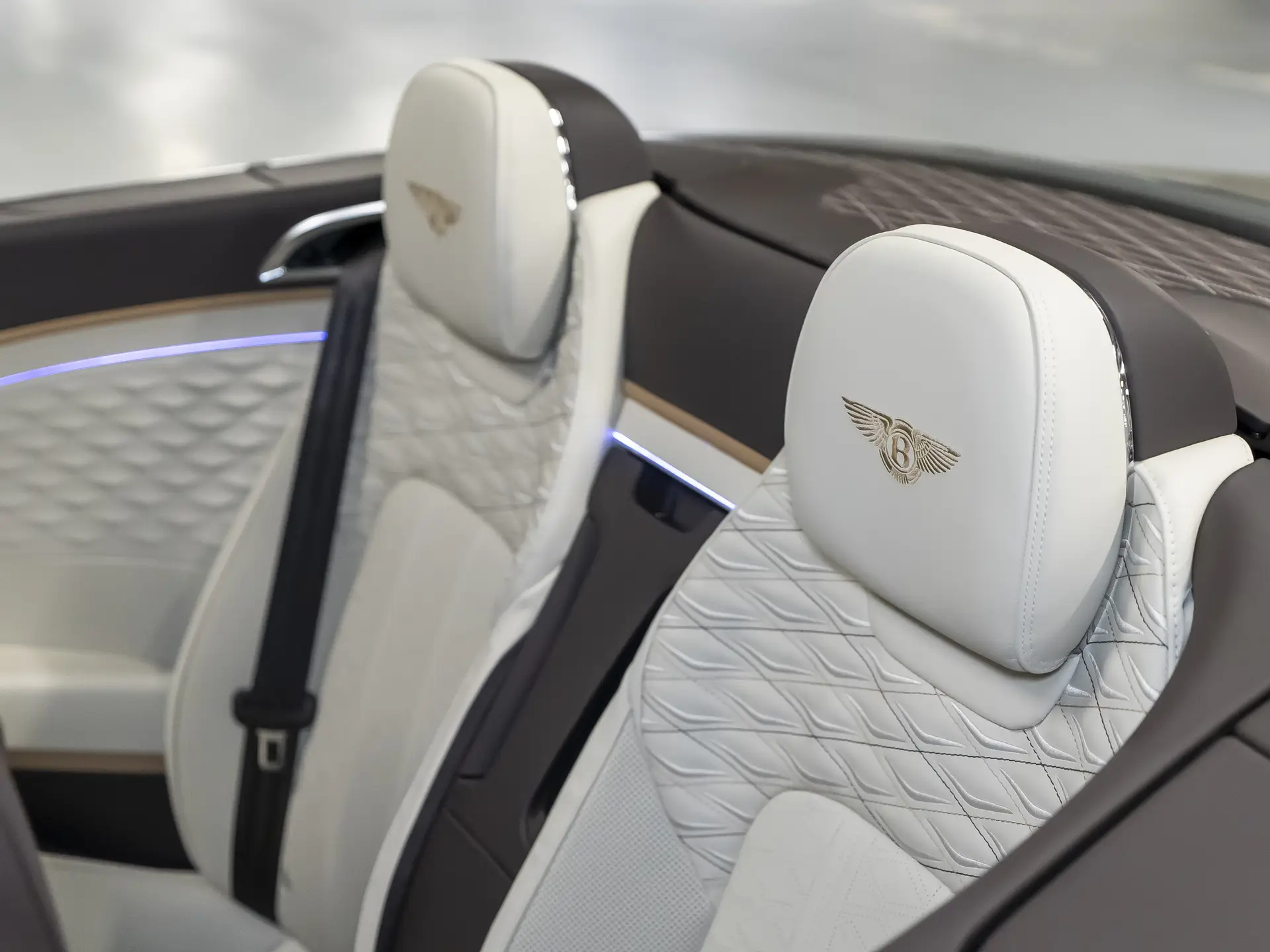 Bentley Continental GT, IV, 2025 купить в салоне Million Miles