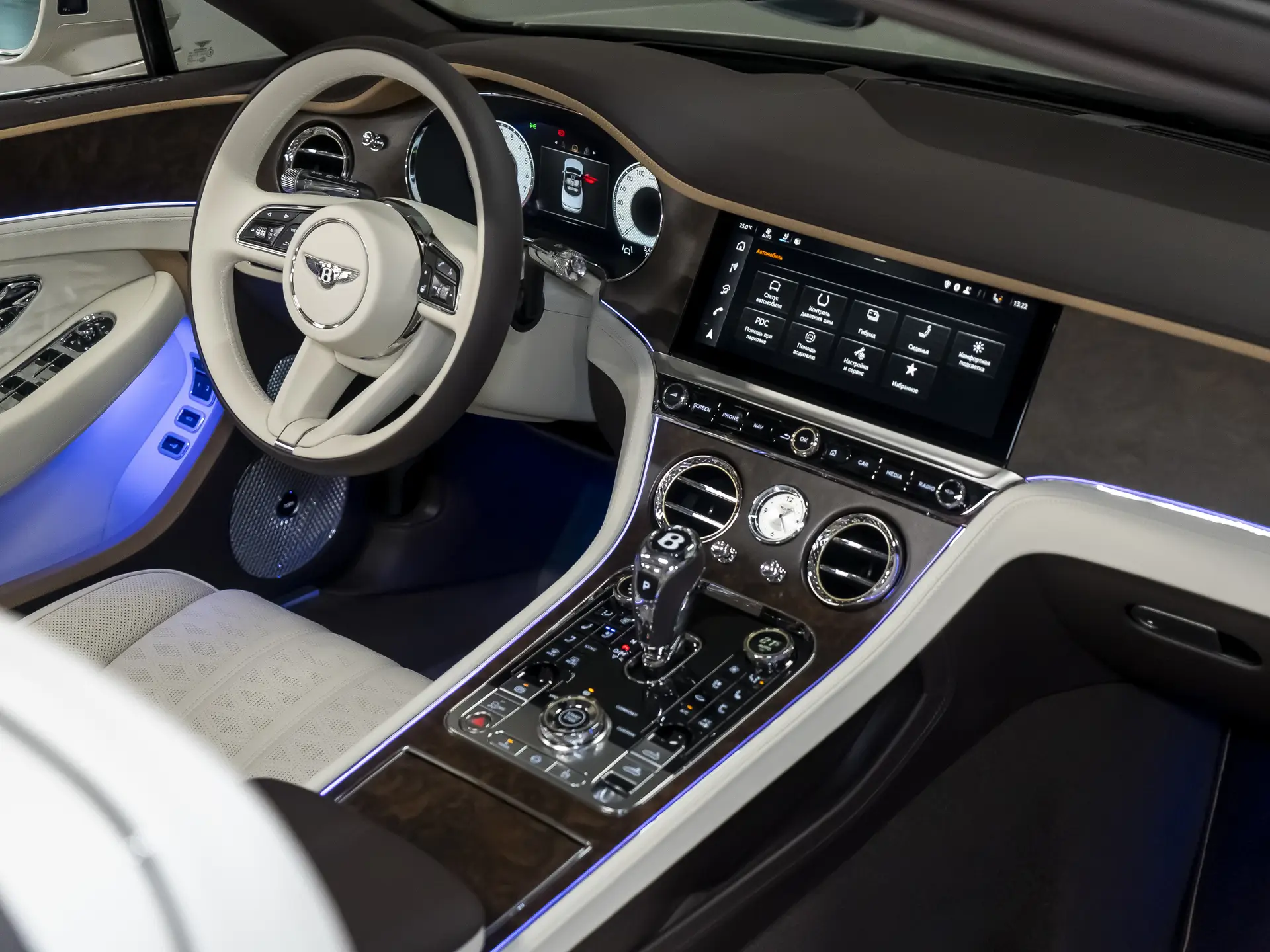 Bentley Continental GT, IV, 2025 купить в салоне Million Miles