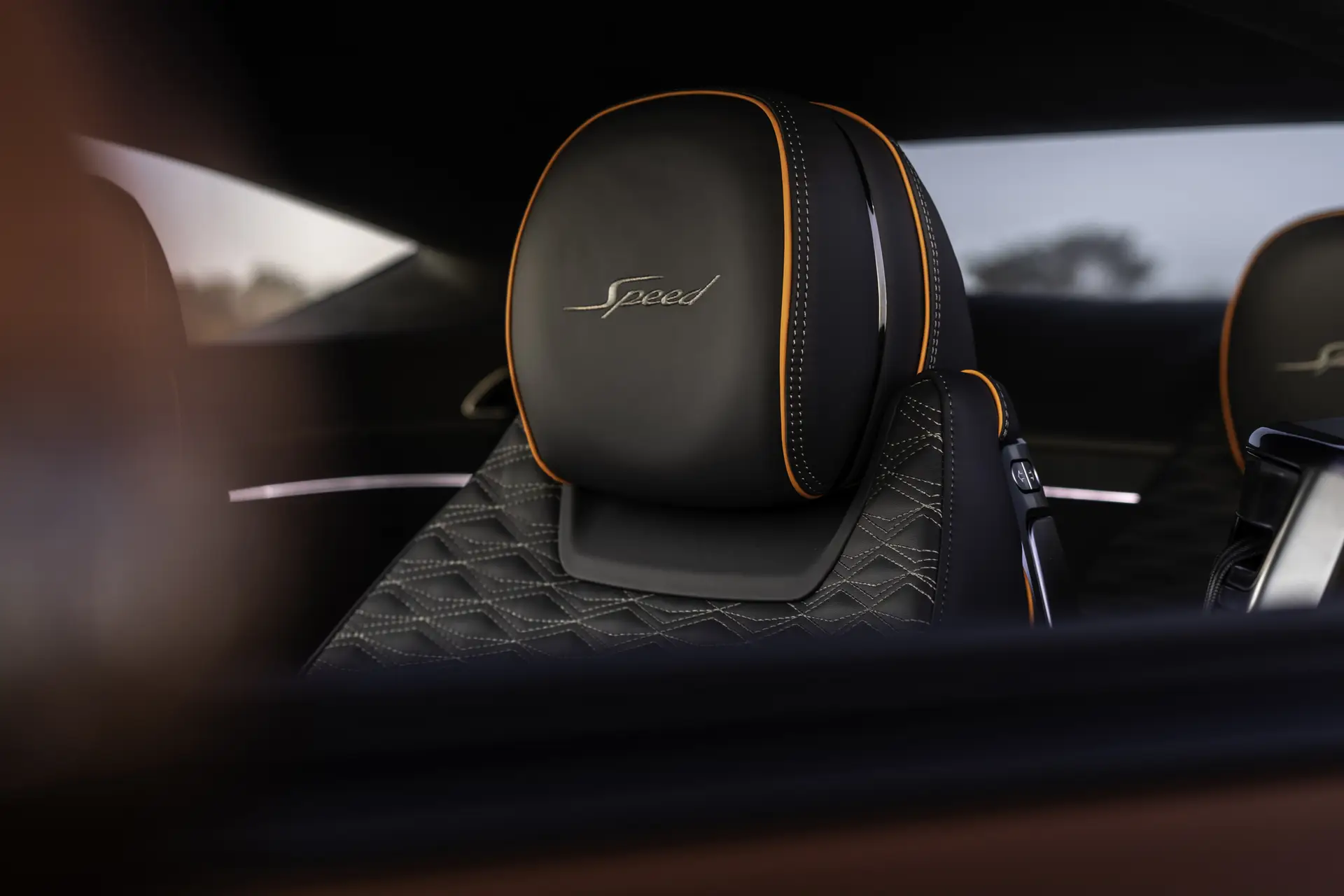 Bentley Continental GT, IV, 2025 купить в салоне Million Miles