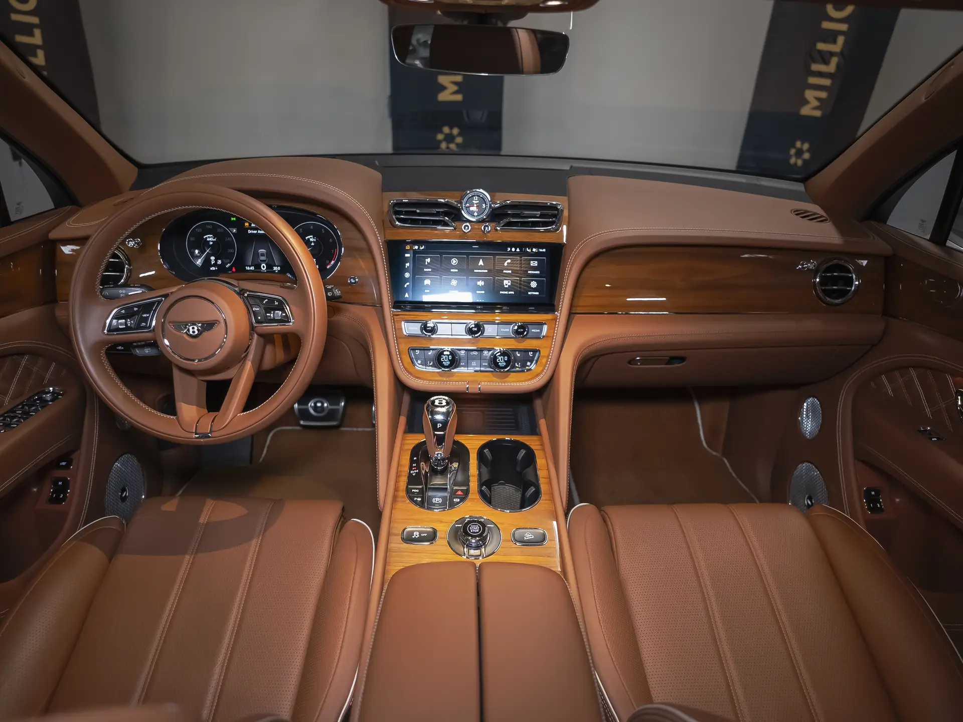 Bentley Bentayga, I Рестайлинг, 2022 купить в салоне Million Miles