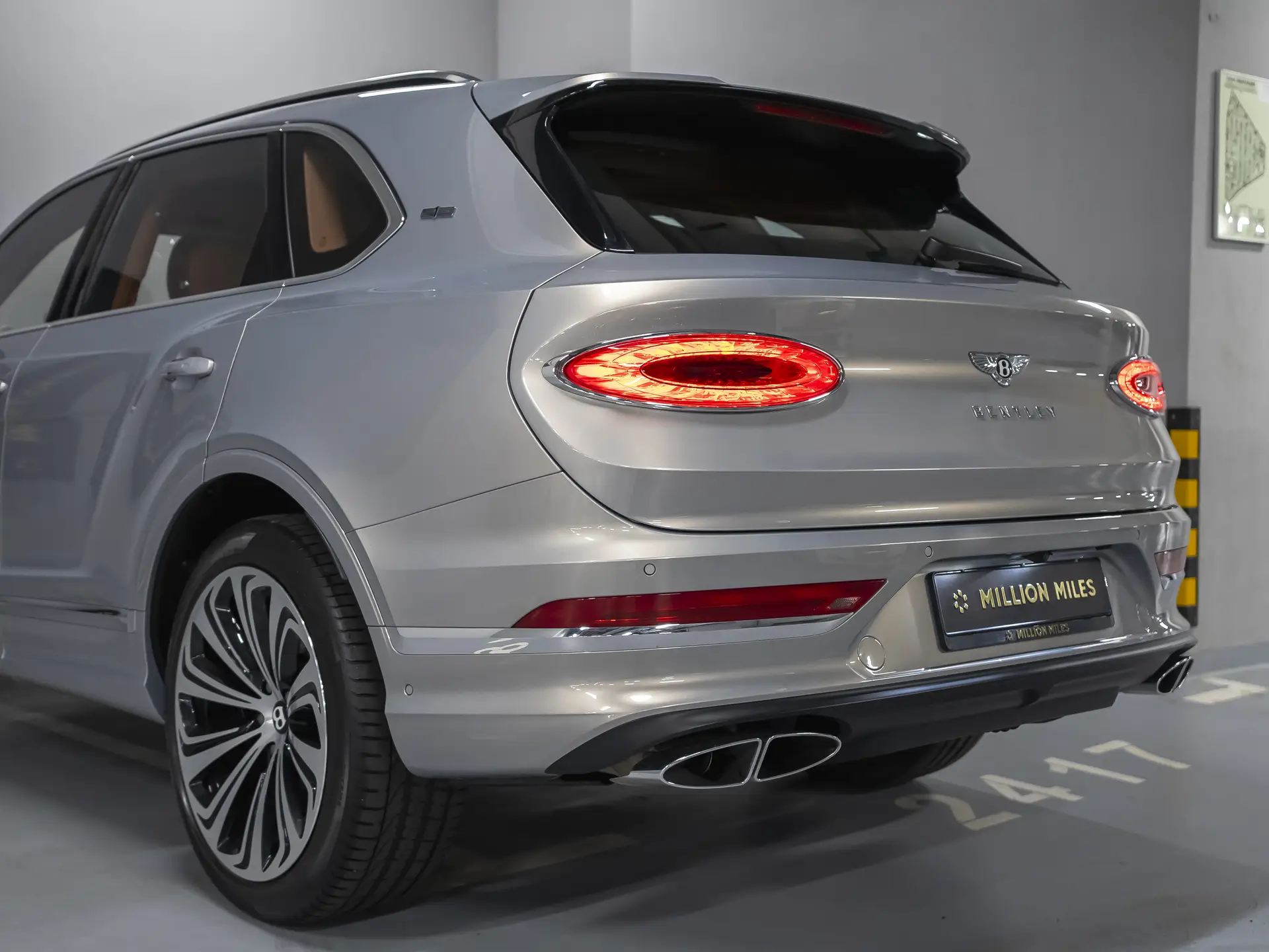 Bentley Bentayga, I Рестайлинг, 2022 купить в салоне Million Miles