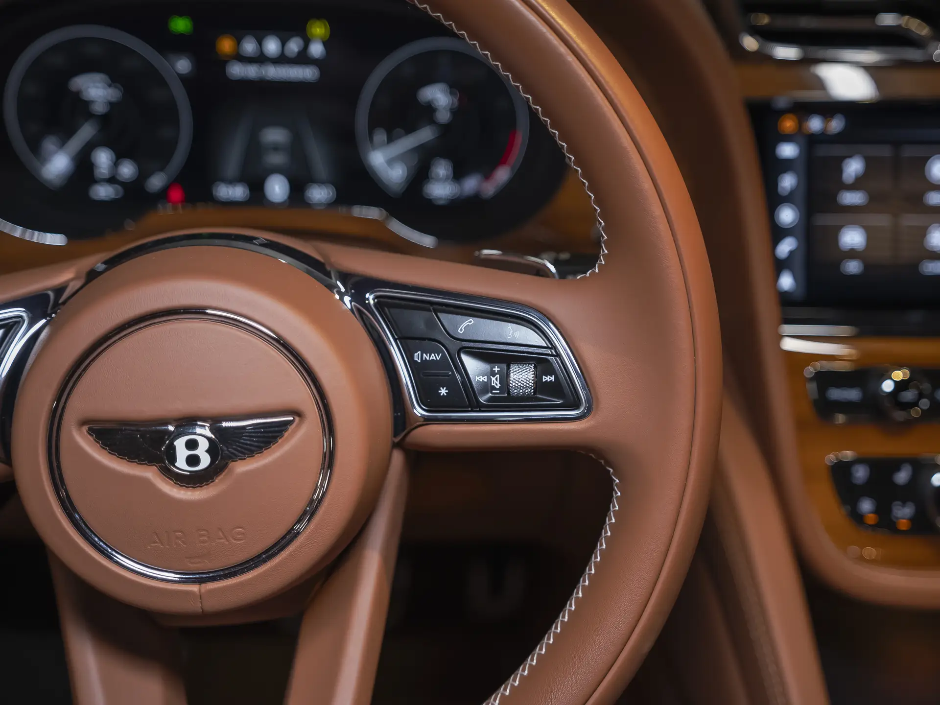 Bentley Bentayga, I Рестайлинг, 2022 купить в салоне Million Miles