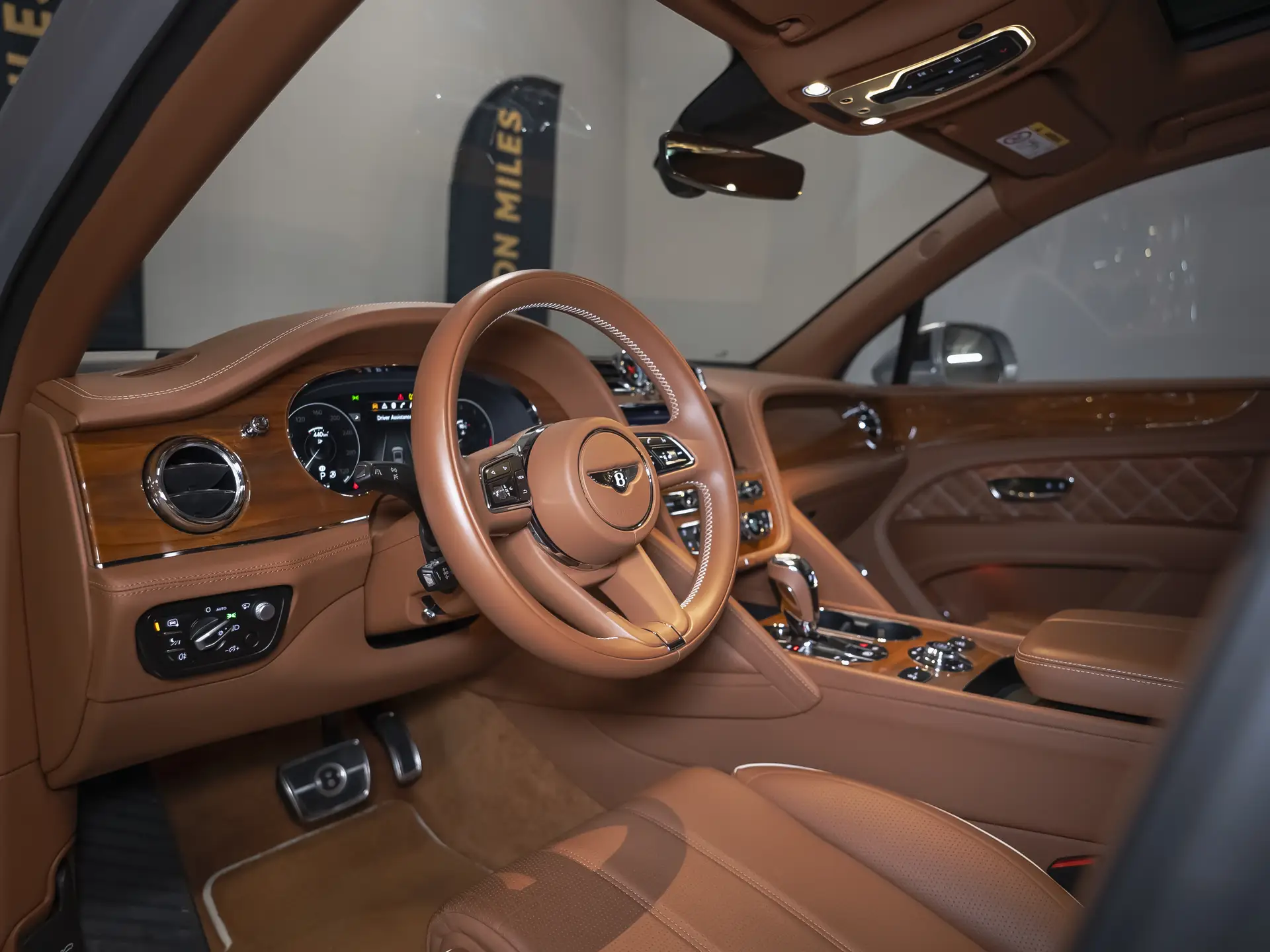 Bentley Bentayga, I Рестайлинг, 2022 купить в салоне Million Miles