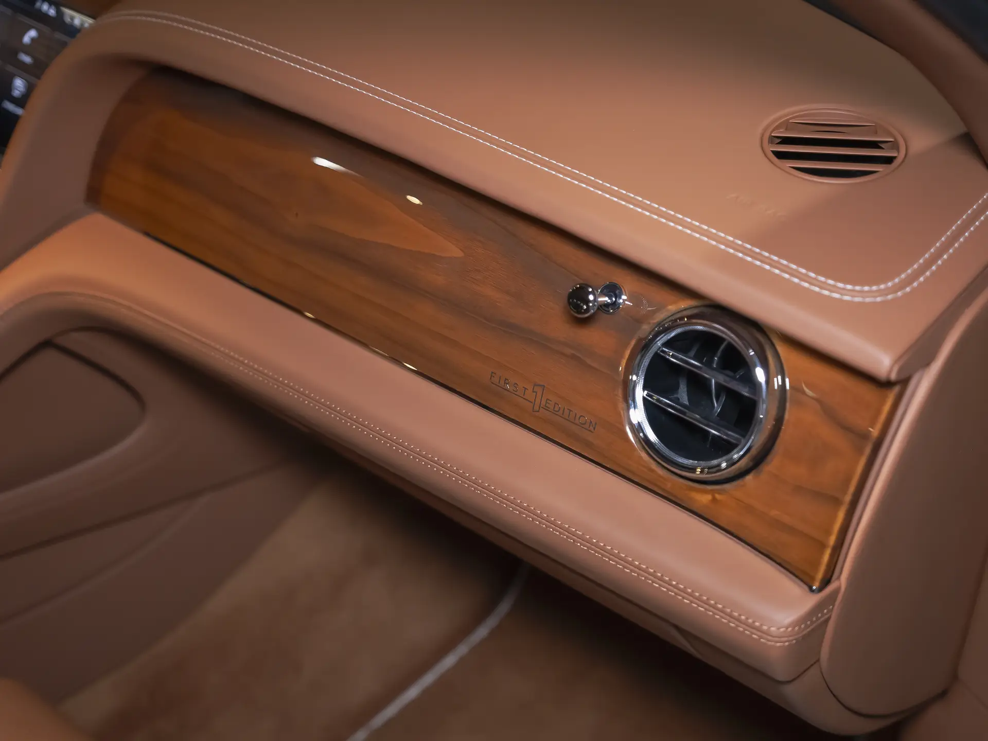 Bentley Bentayga, I Рестайлинг, 2022 купить в салоне Million Miles