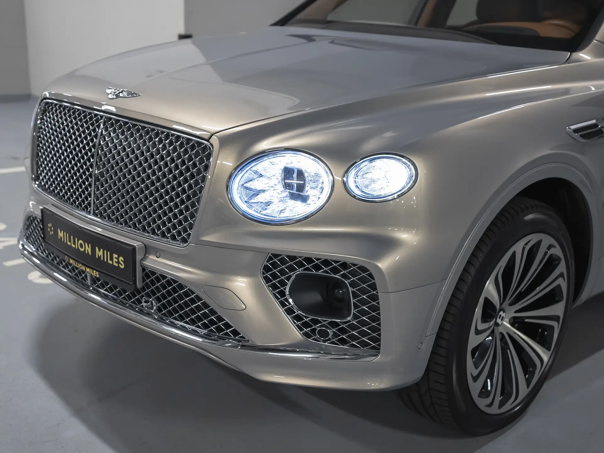 Bentley Bentayga, I Рестайлинг, 2022 купить в салоне Million Miles