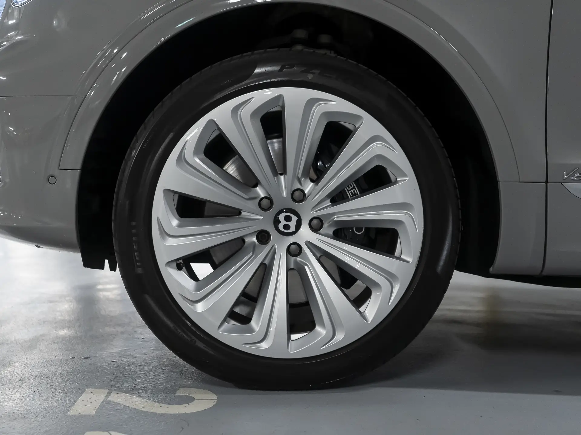 Bentley Bentayga, I Рестайлинг, 2020 купить в салоне Million Miles