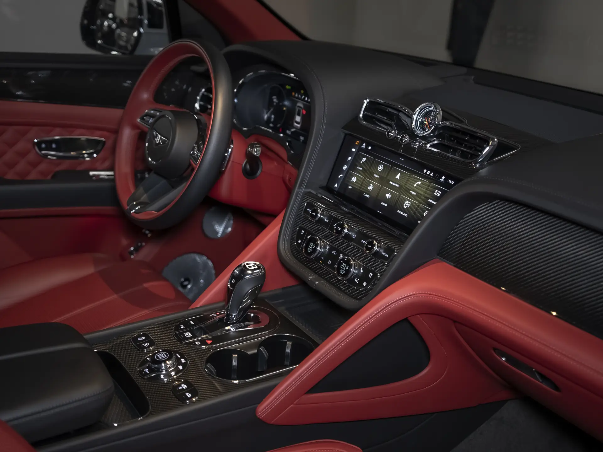 Bentley Bentayga, I Рестайлинг, 2020 купить в салоне Million Miles