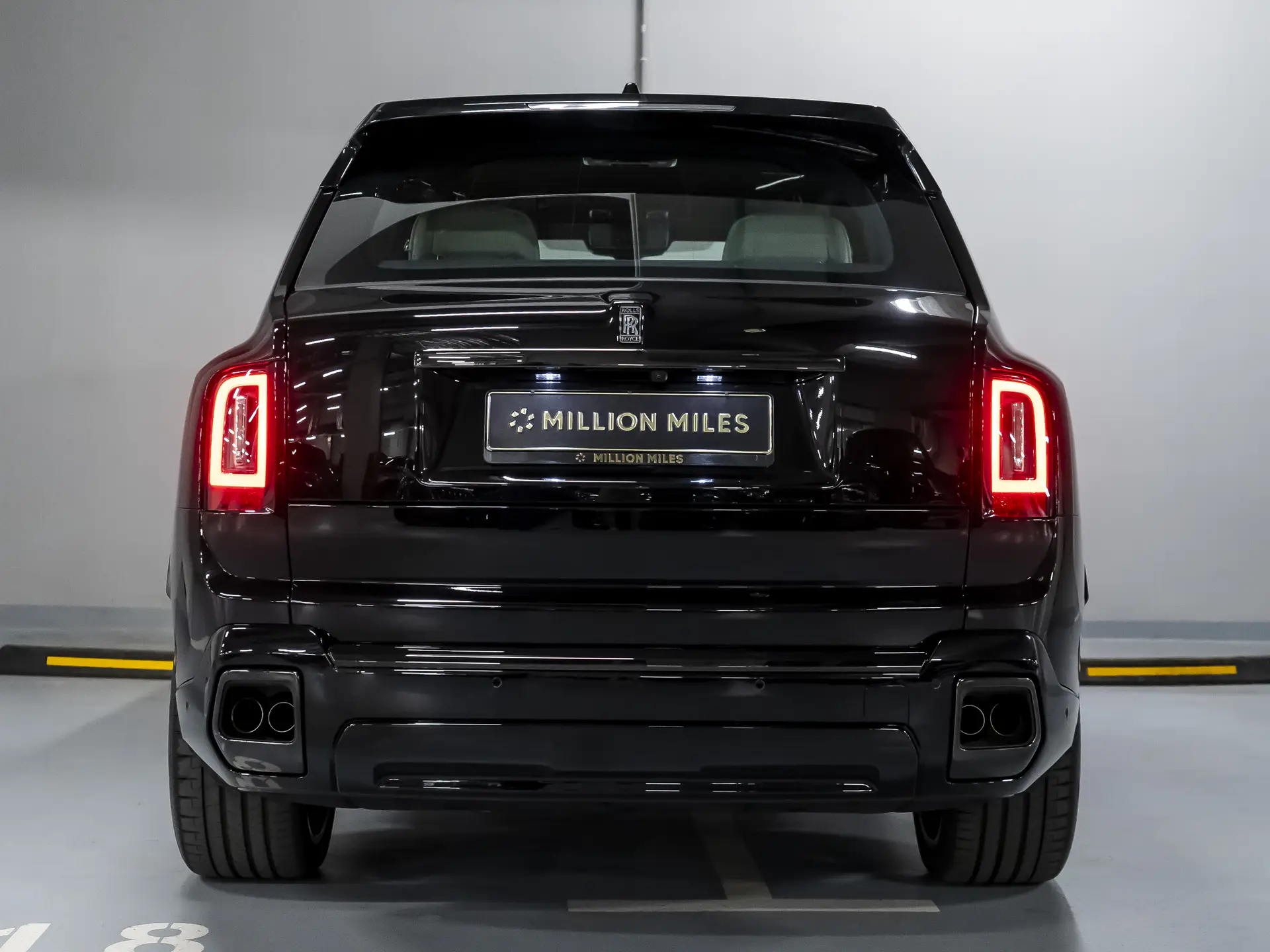 Rolls-Royce Cullinan Black Badge, I Рестайлинг, 2025 купить в салоне Million Miles