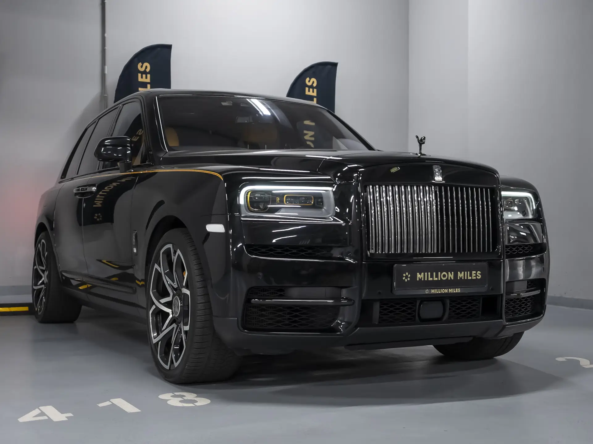 Rolls-Royce Cullinan Black Badge, I, 2022 купить в салоне Million Miles