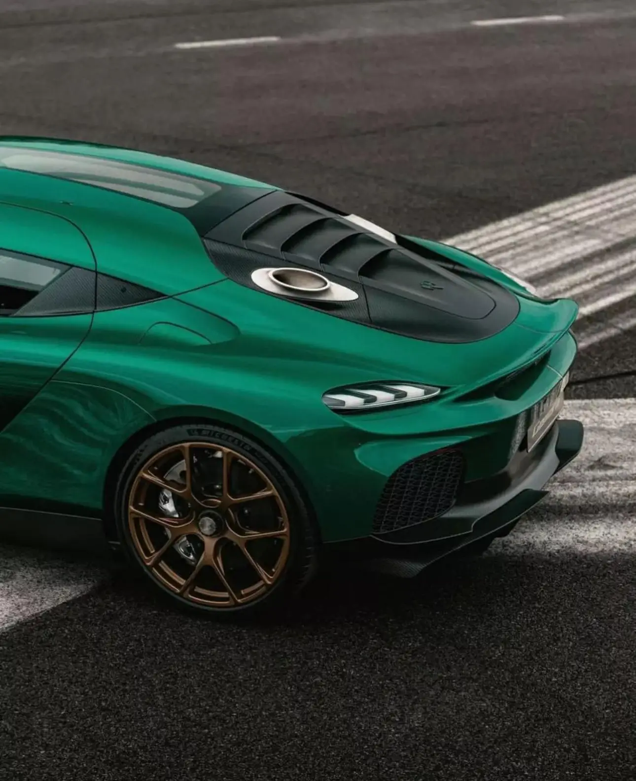 Koenigsegg Gemera, I, 2024 купить в салоне Million Miles