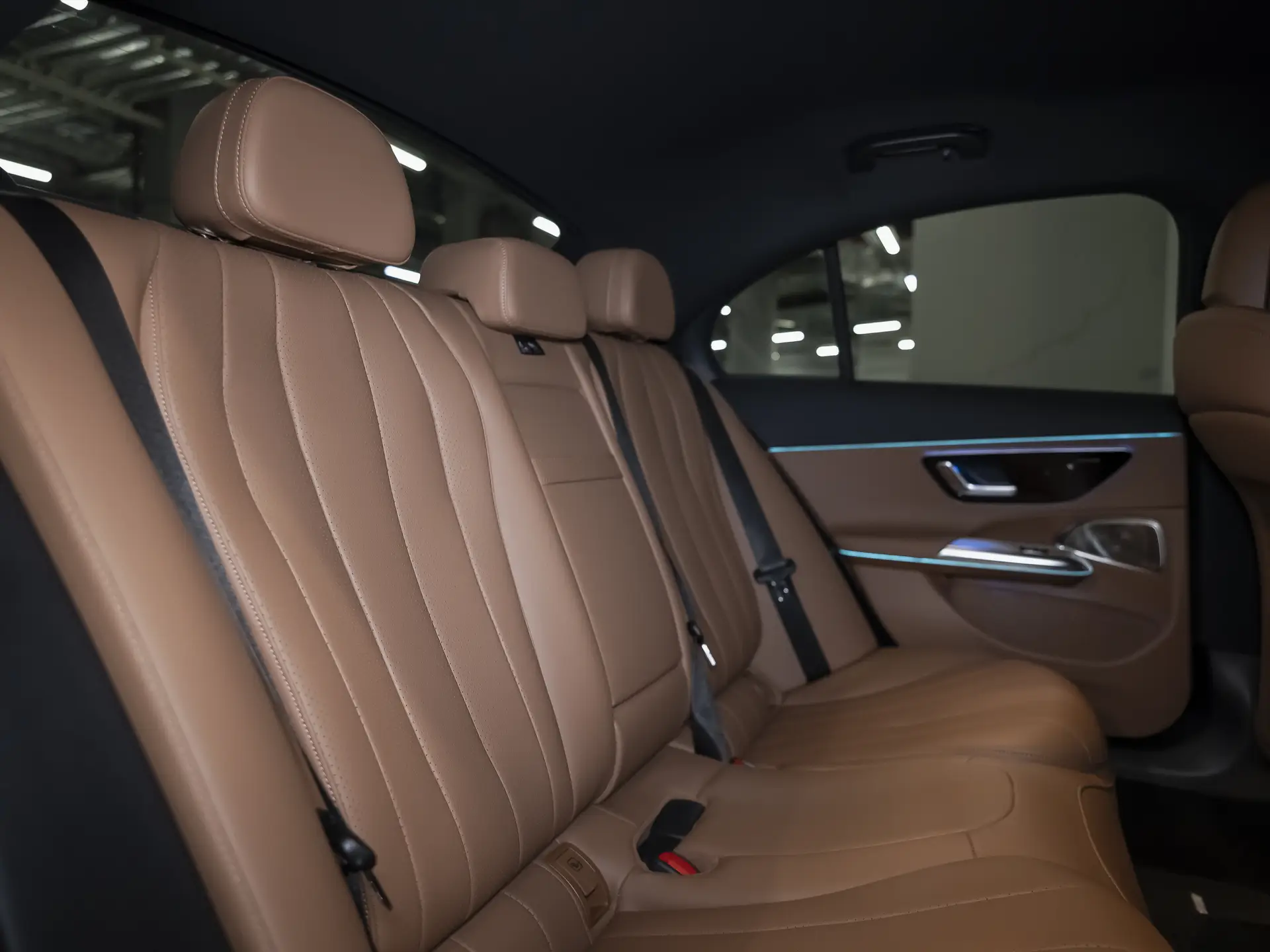 Mercedes-Benz E-Класс, VI (W214, S214), 2025 купить в салоне Million Miles