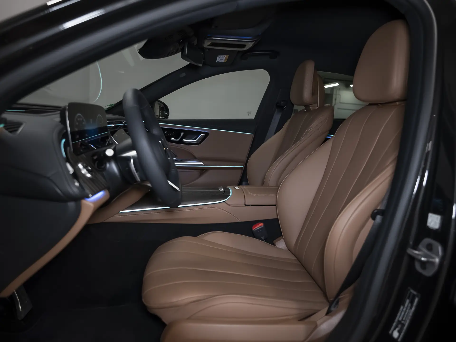 Mercedes-Benz E-Класс, VI (W214, S214), 2025 купить в салоне Million Miles