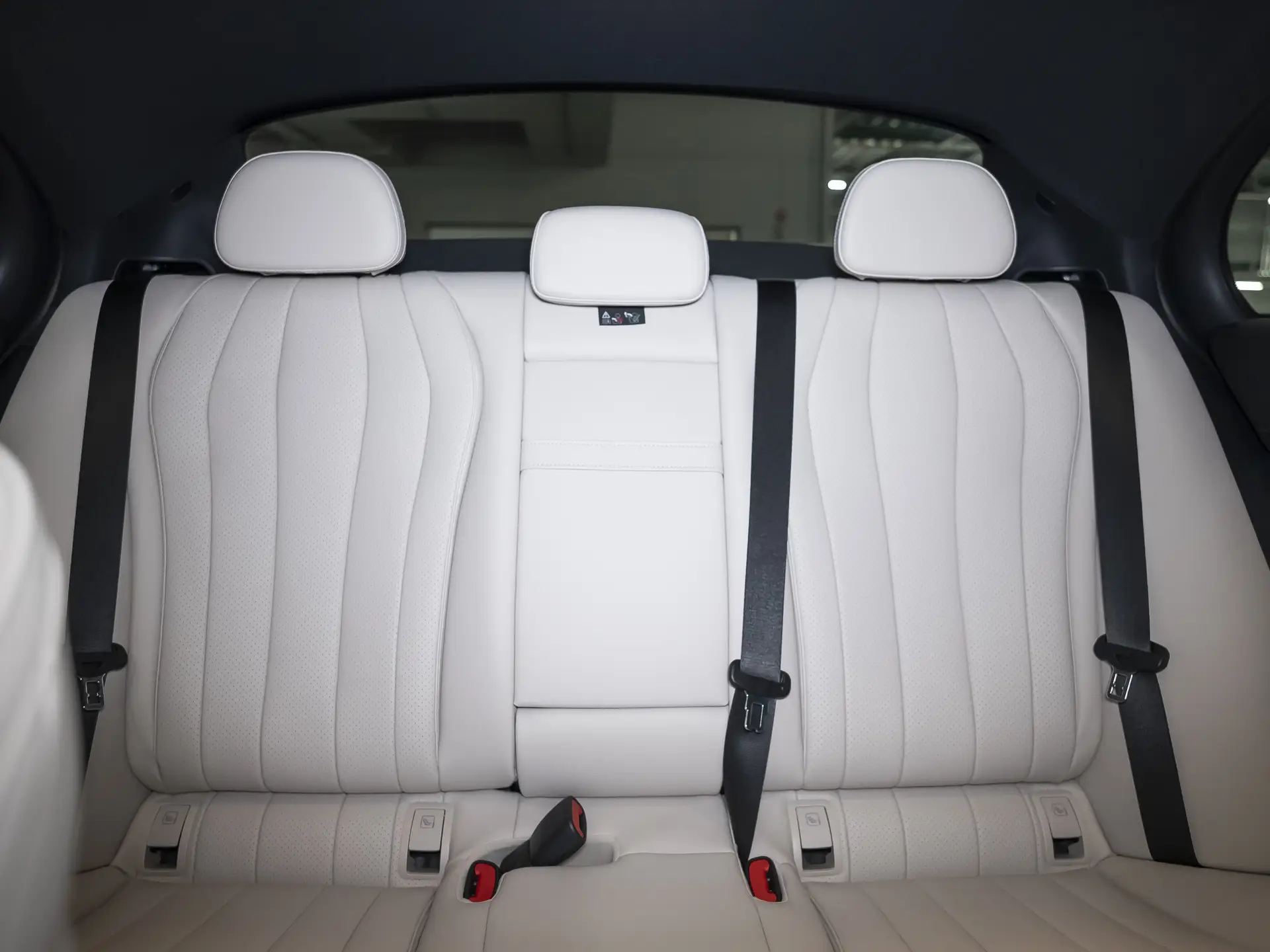 Mercedes-Benz E-Класс 220, VI (W214, S214), 2025 купить в салоне Million Miles