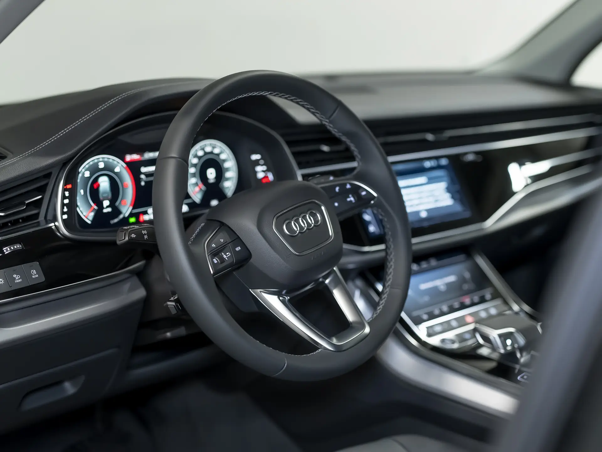 Audi Q7, II (4M) Рестайлинг 2, 2025 купить в салоне Million Miles