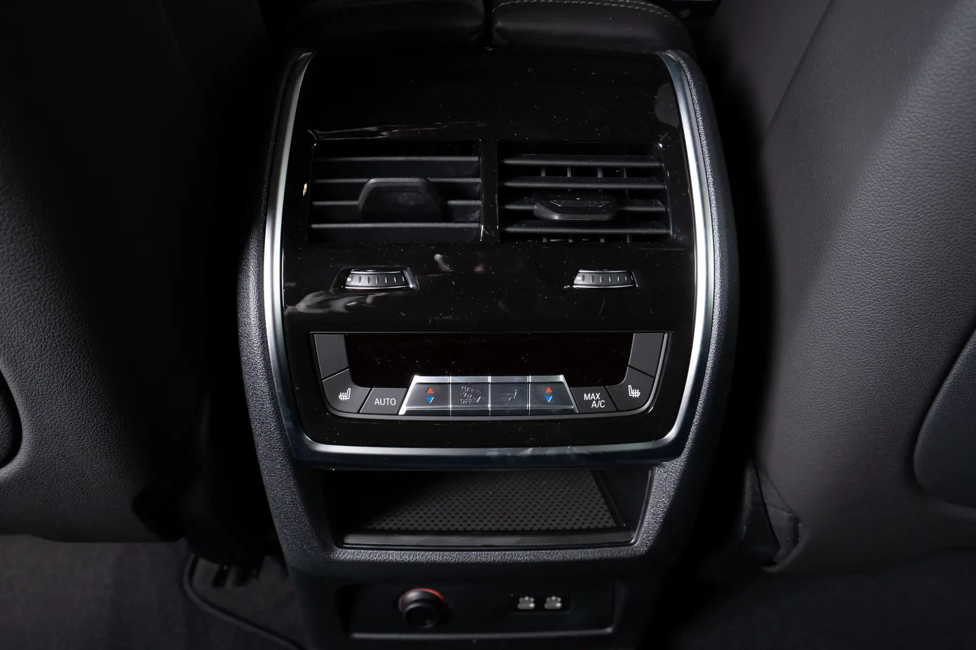 BMW X7 40d, I (G07) Рестайлинг, 2025 купить в салоне Million Miles